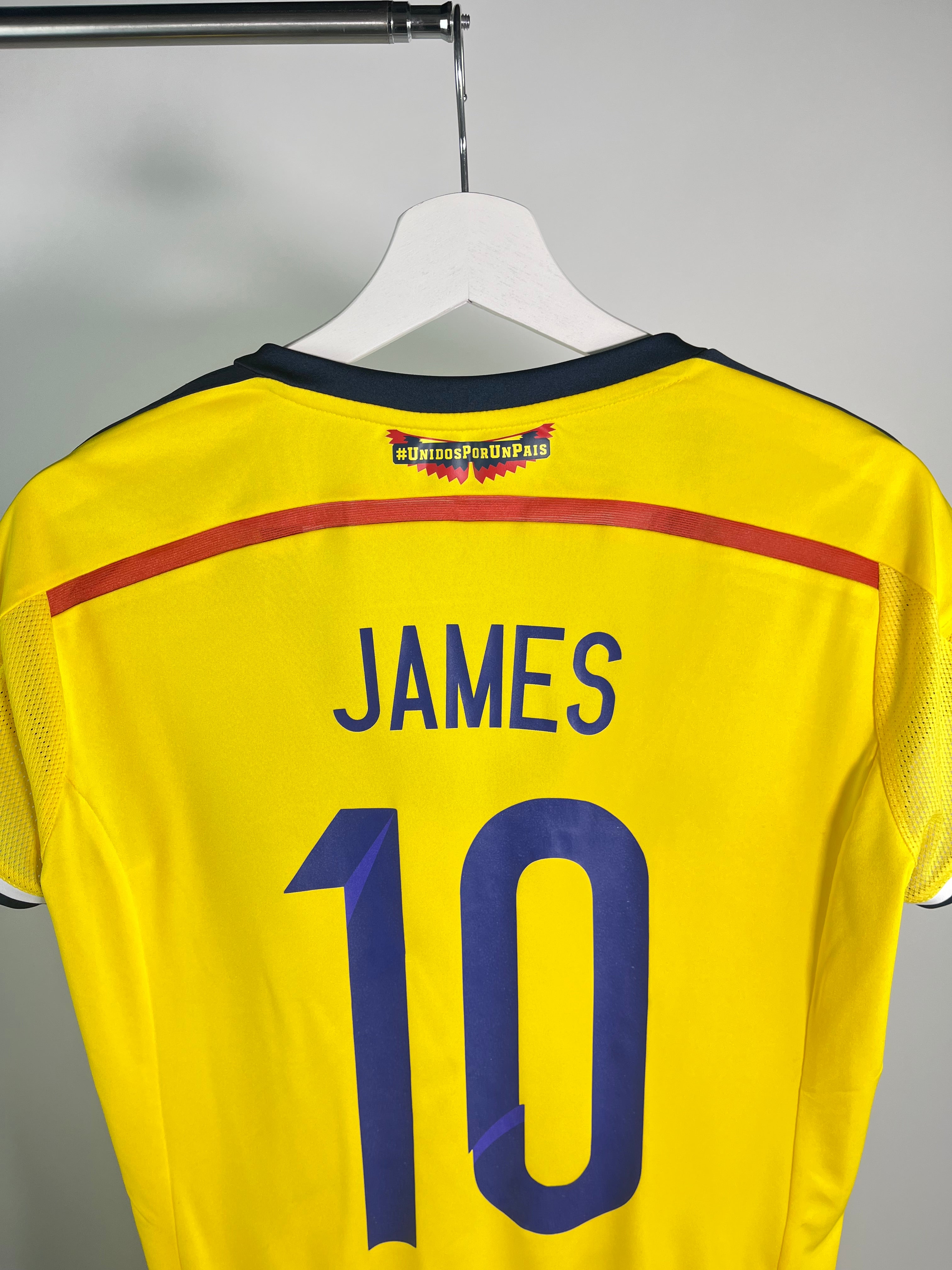 Jersey Colombia Local 2014 2015 James Rodríguez (L Mujer)