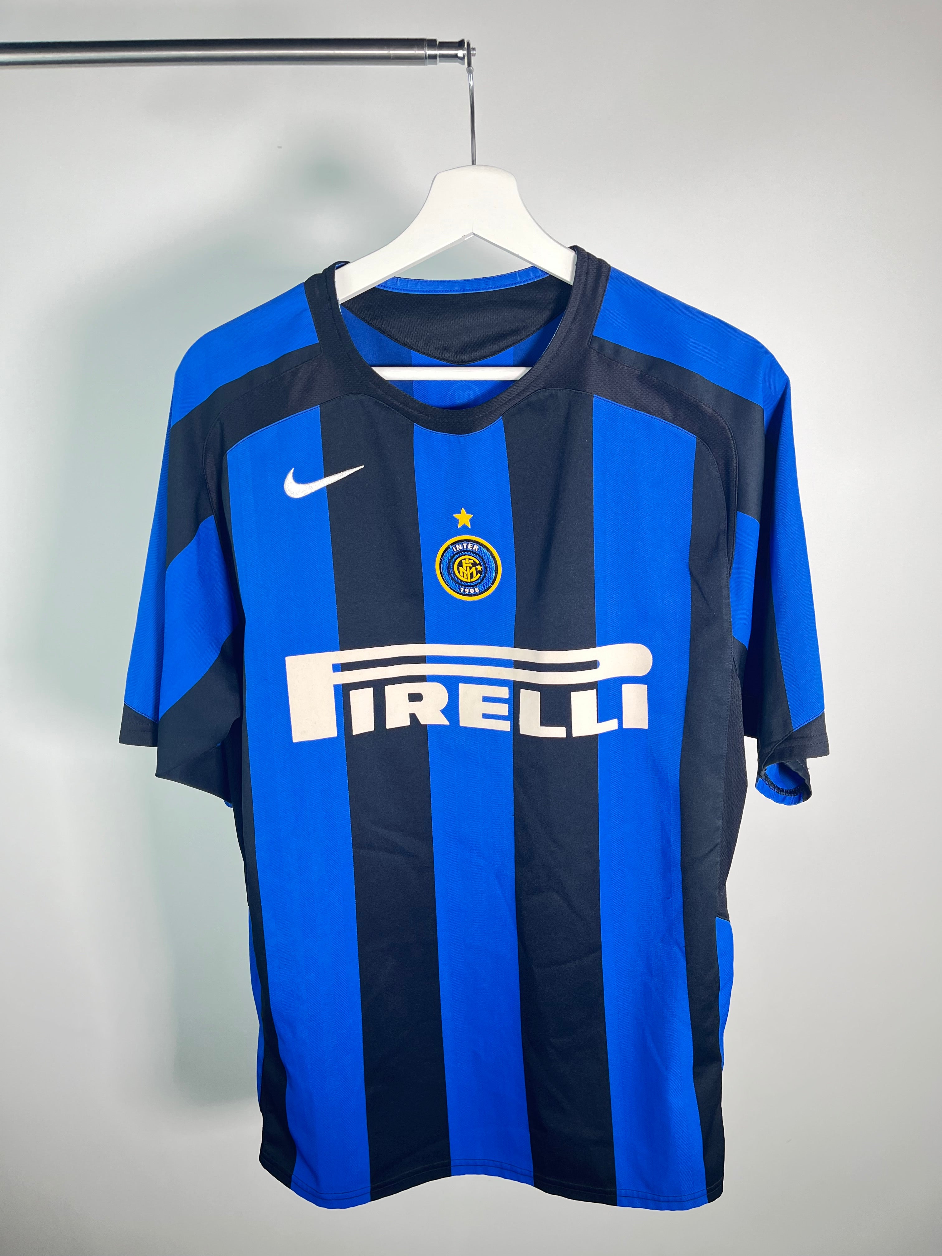 Jersey Inter de Milán Local 2005 2006 *Total 90* Adriano (M)