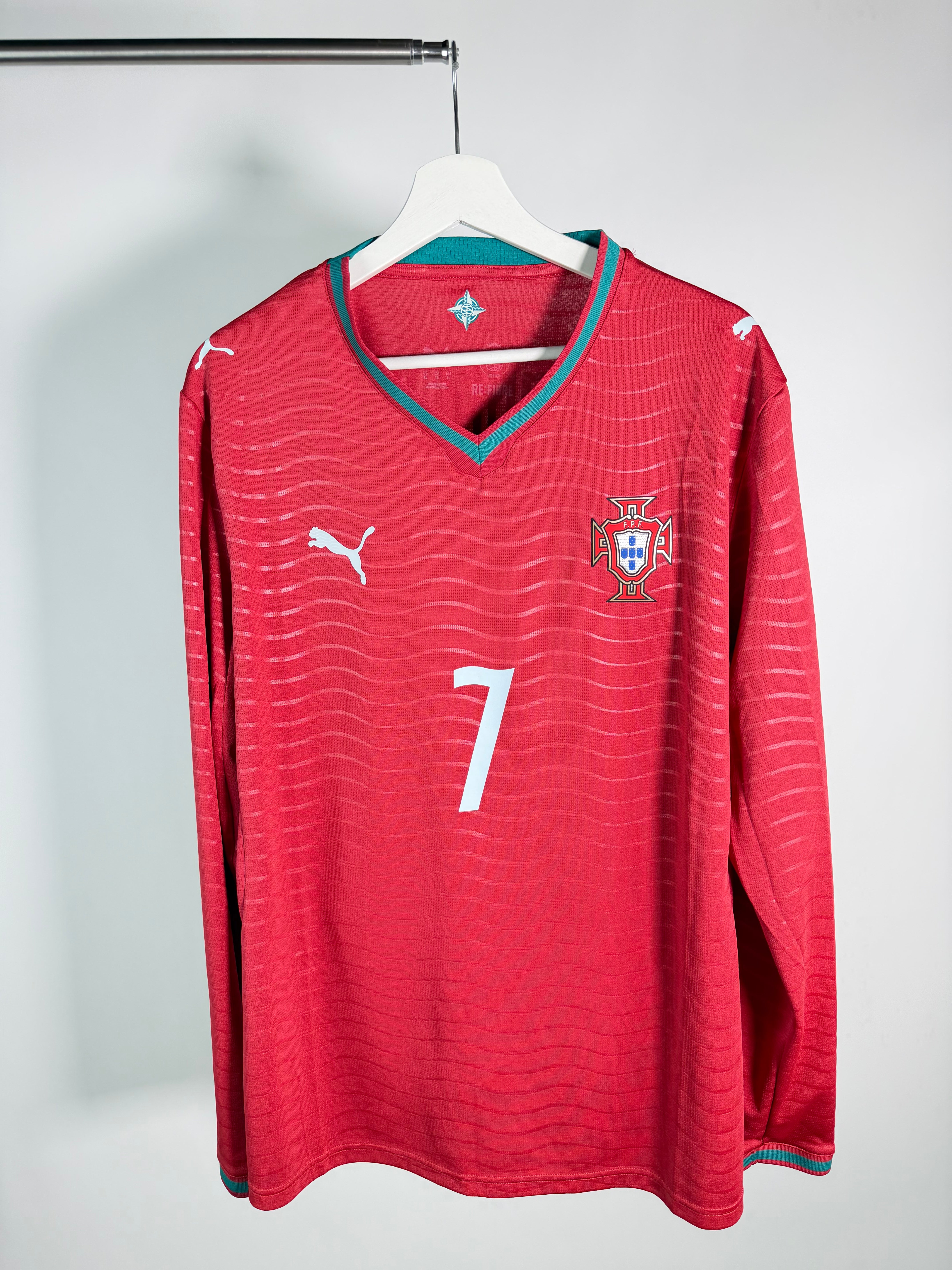 Jersey Portugal Local 2026 2027 Manga Larga Cristiano Ronaldo (XL)