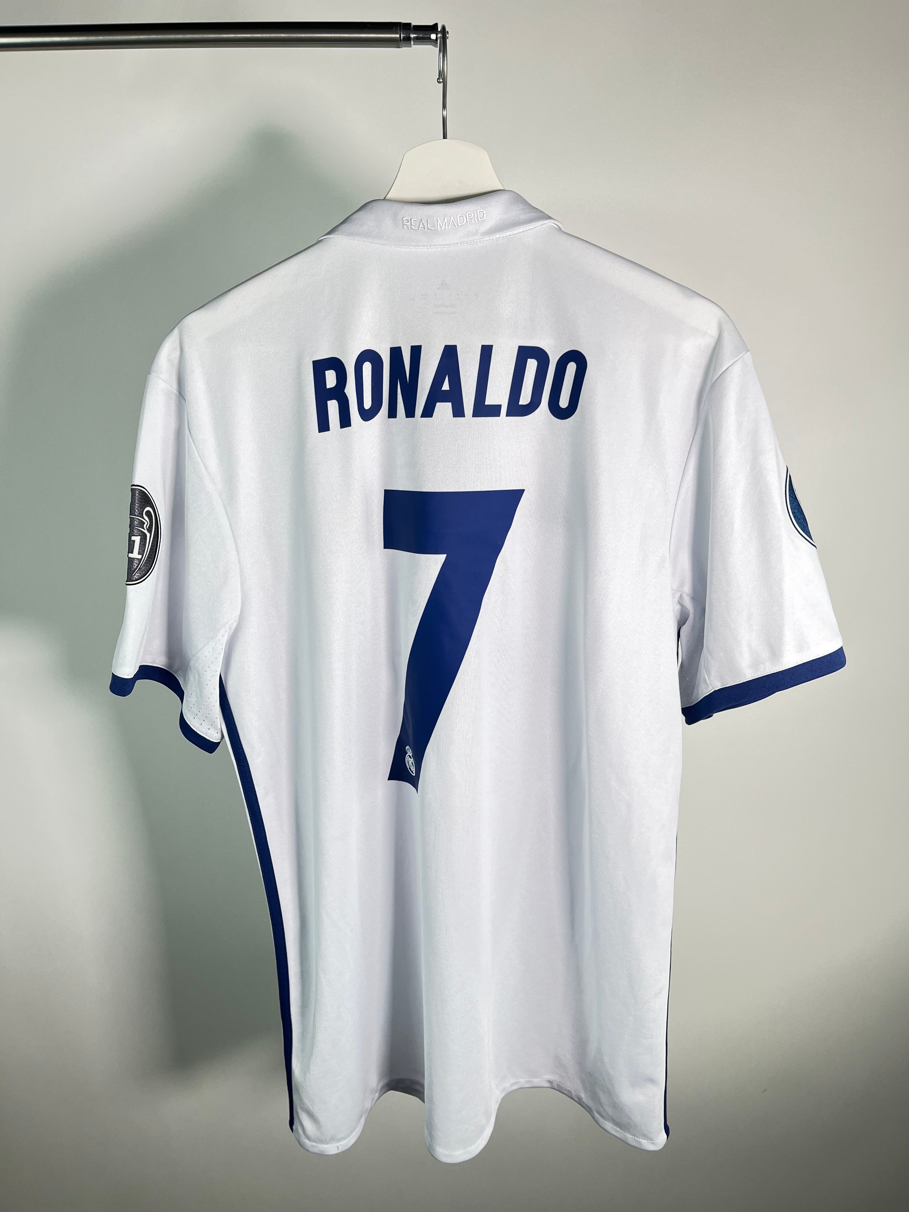 Jersey Real Madrid Local 2016 2017 *Match Detail Final vs Juventus* Cristiano Ronaldo (L)