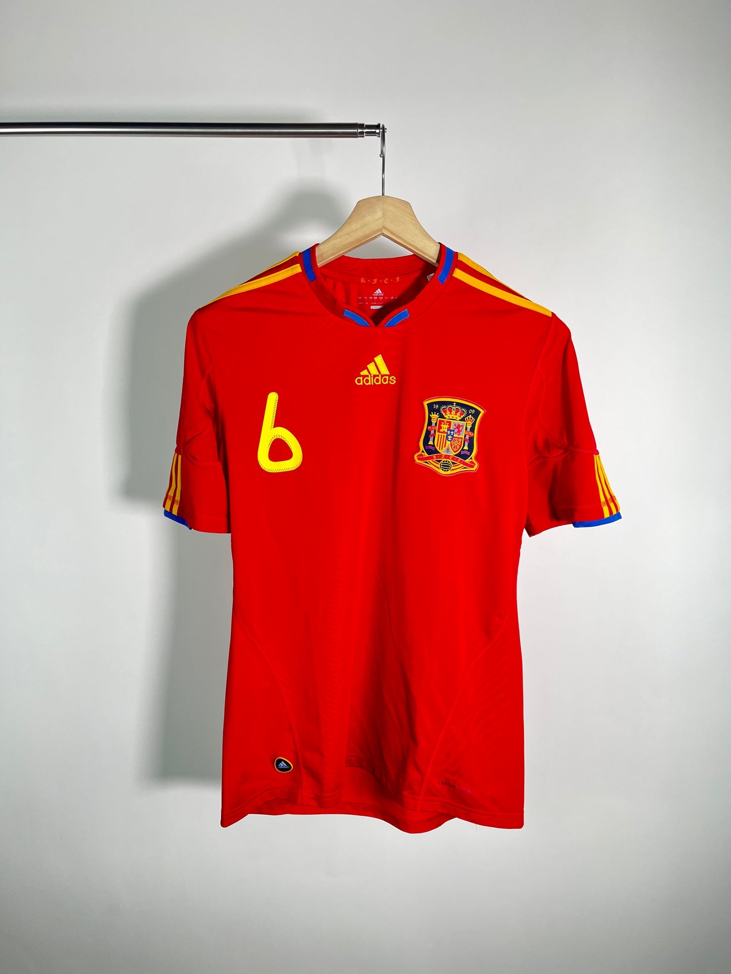 Jersey España Local 2010 2011 Andrés Iniesta (M)