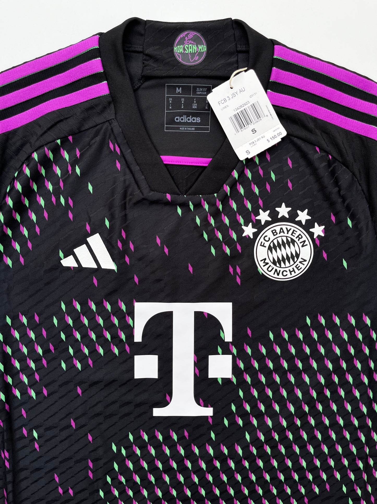 Jersey Bayern Munich Visita 2023 2024 *C/Etiquetas* Versión Jugador (M)