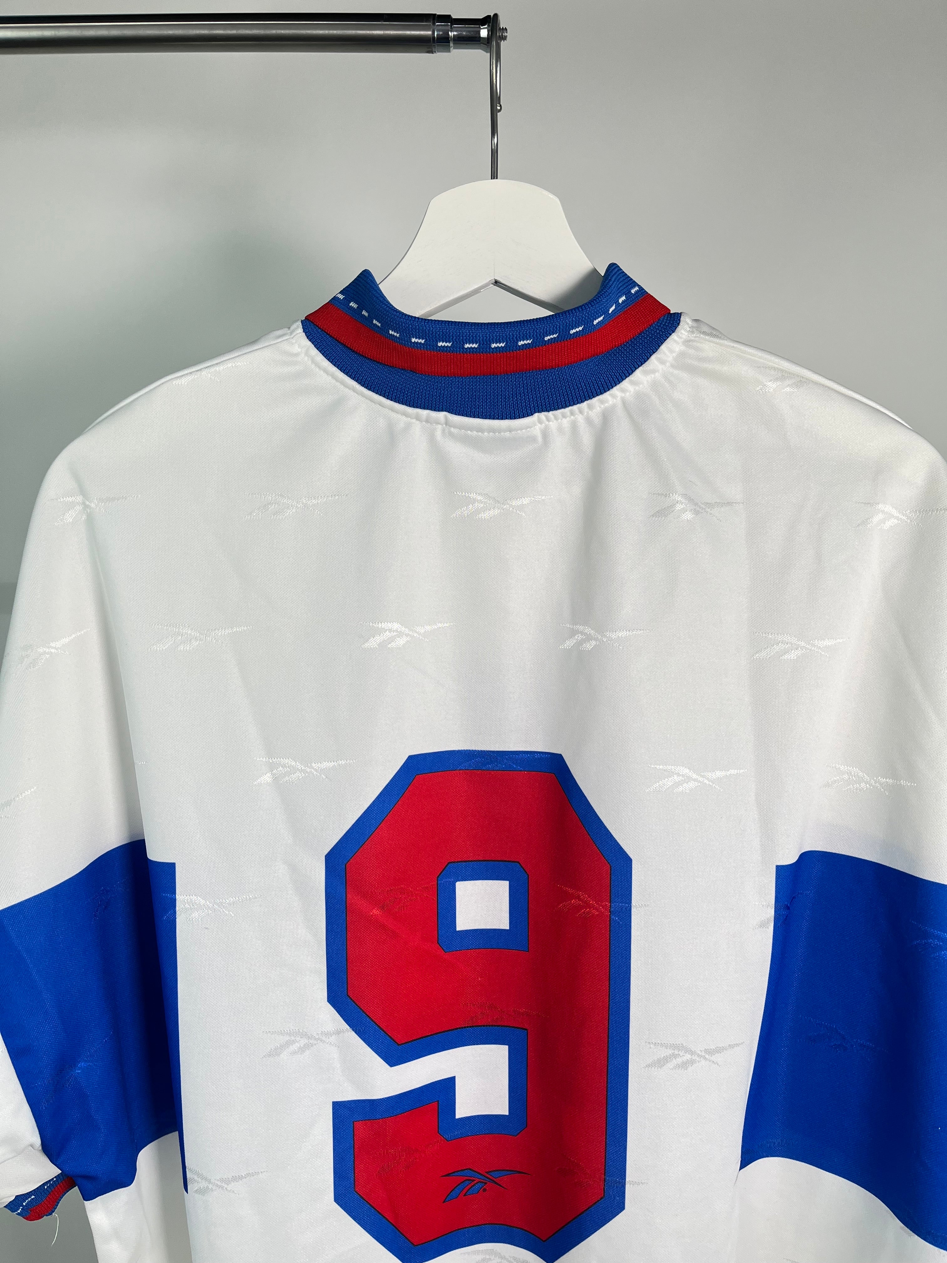 Jersey Universidad Católica de Chile Local 1998 1999 Utilería Claudio Nuñez (L)