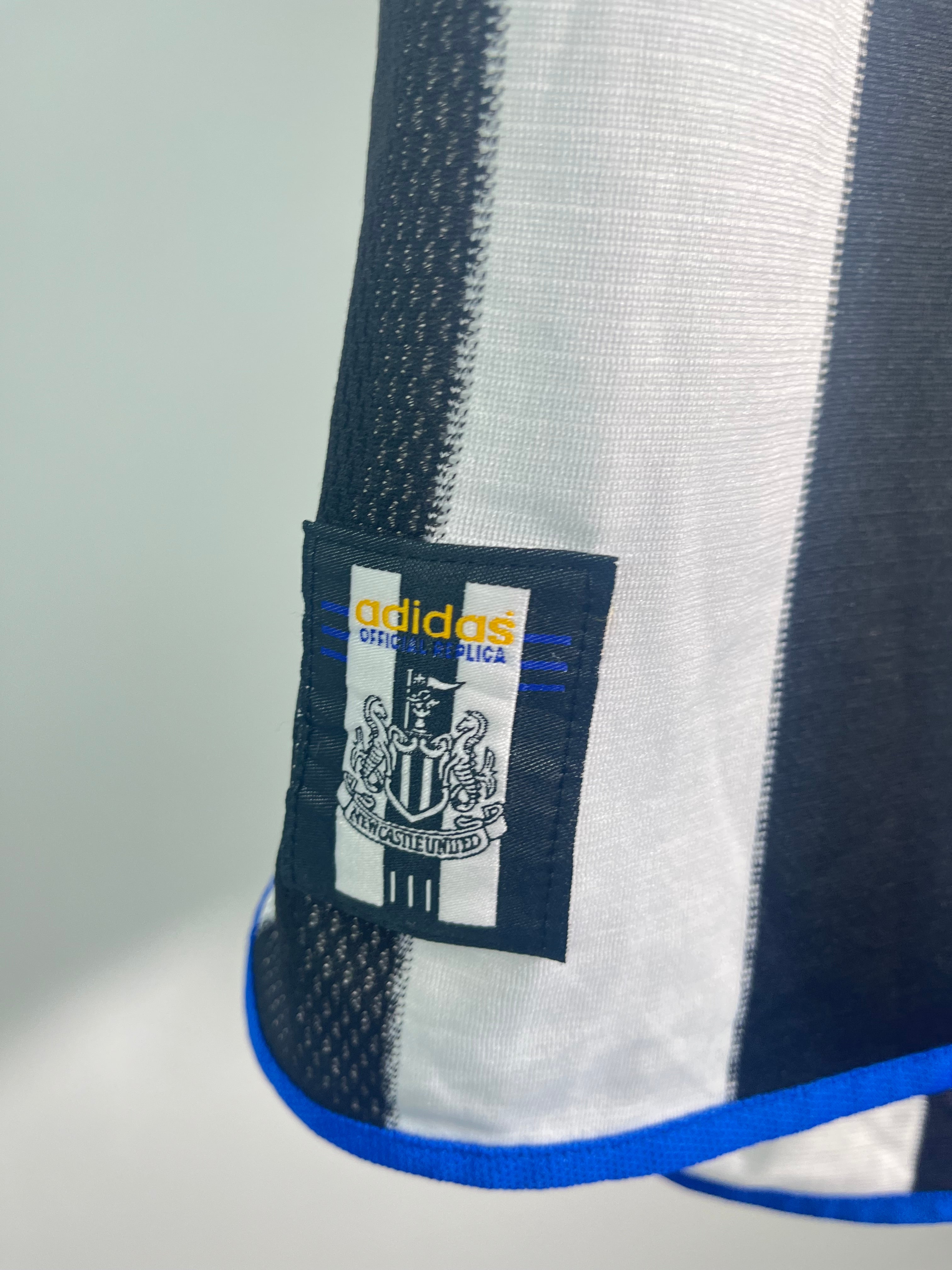 Jersey Newcastle Local 2000 2001 Alan Shearer (L)