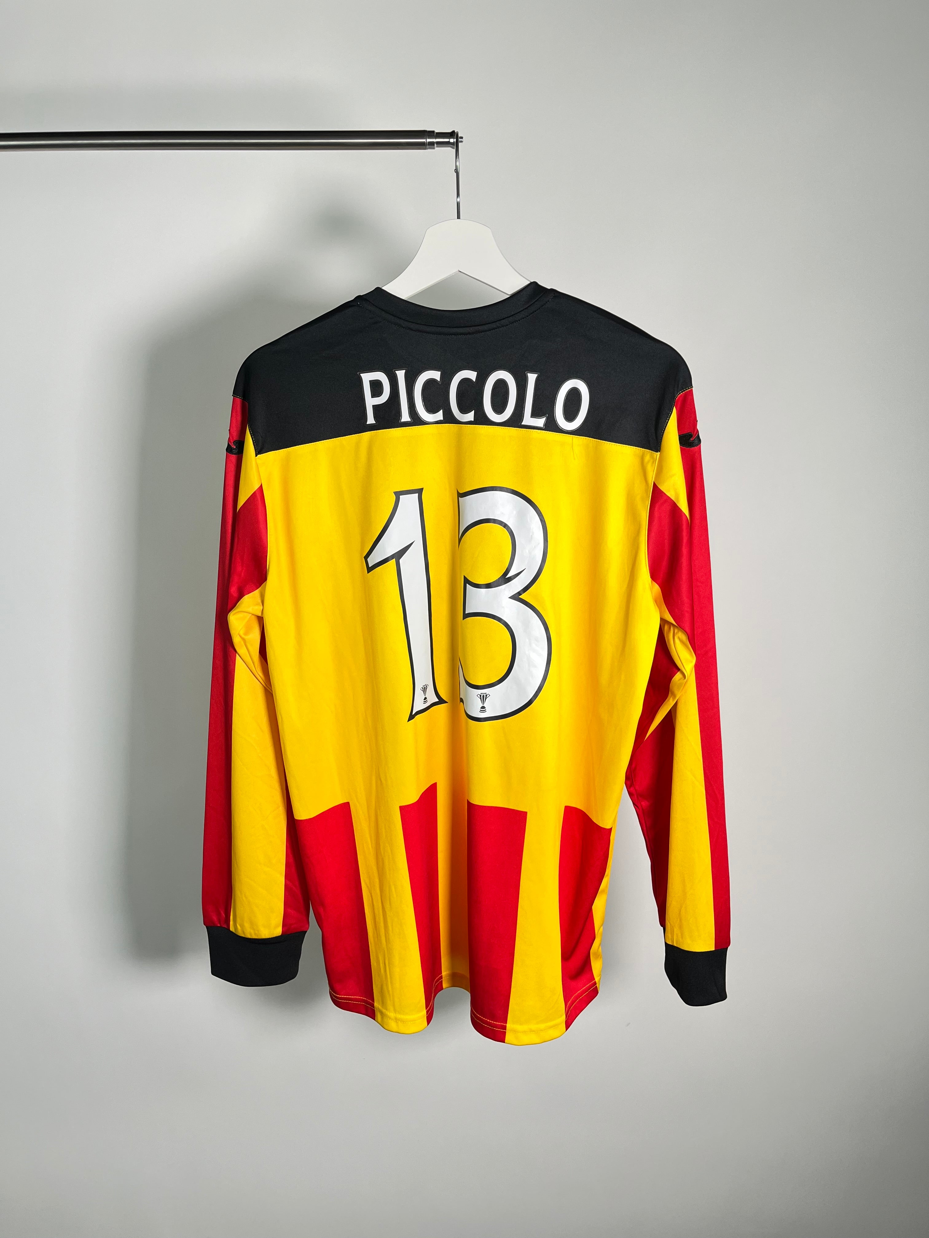 Jersey Partrick Thistle Local 2013 2014 Manga Larga Gabriel Rojo de la Vega "Piccolo" (M)
