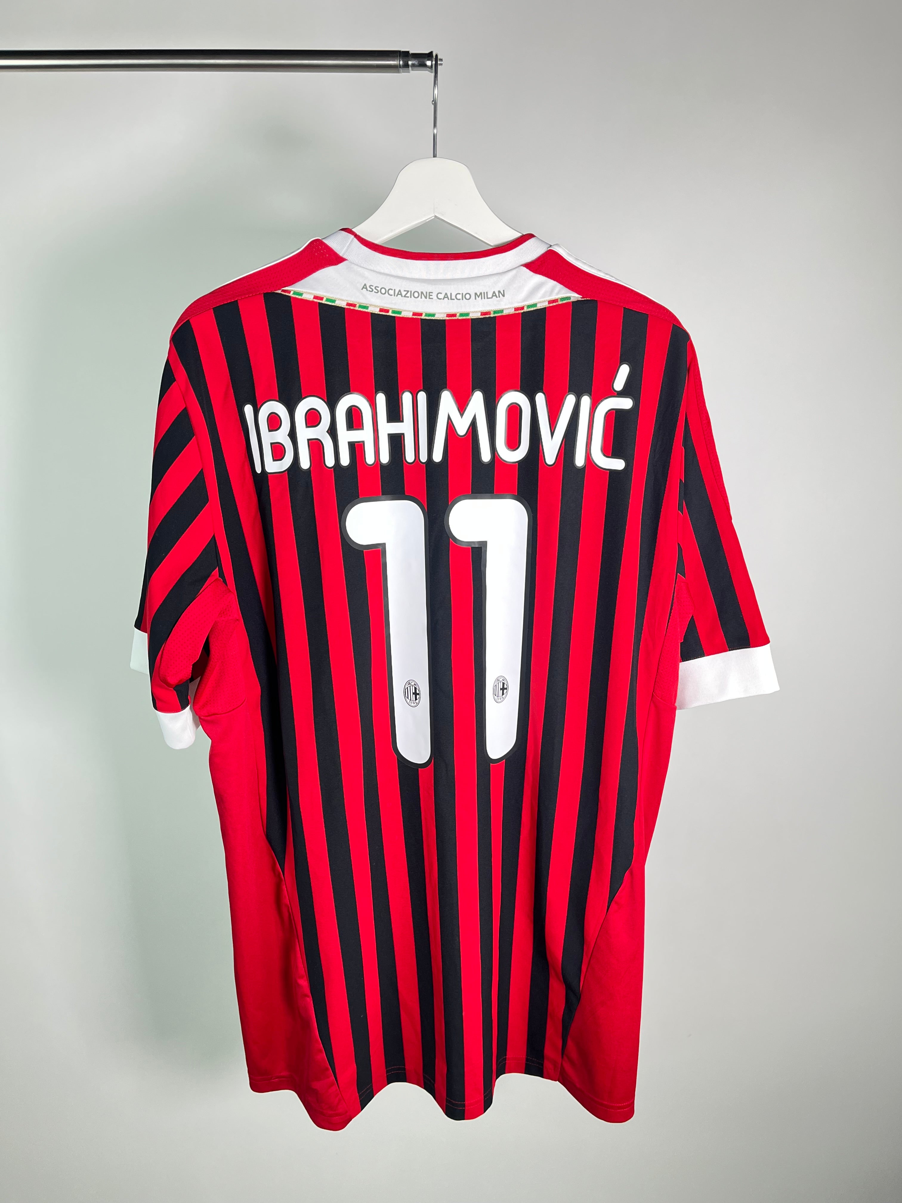 Jersey AC Milán Local 2011 2012 Zlatan Ibrahimovic (XL)
