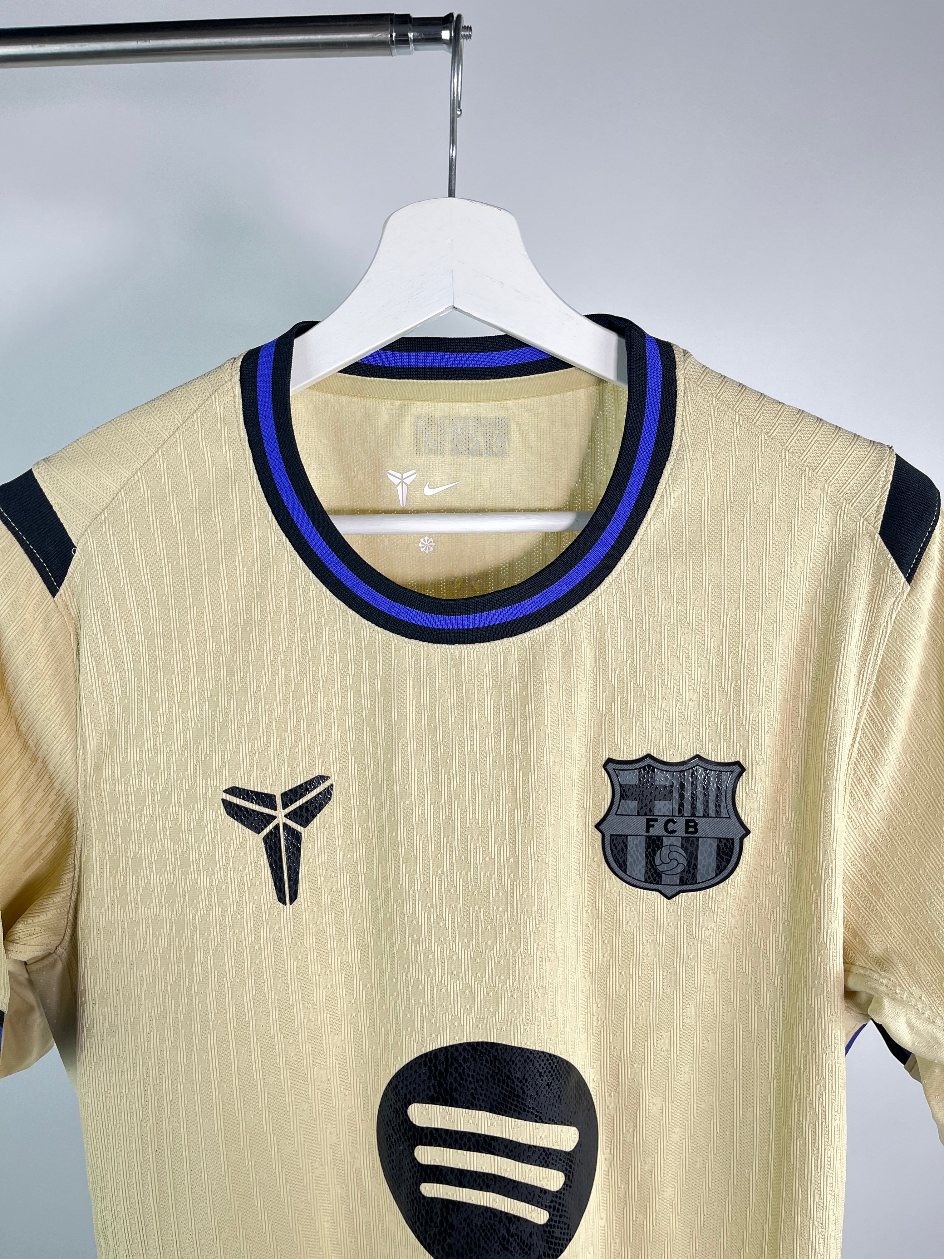 Jersey Barcelona Visita 2025 2026 Versión Jugador (M)