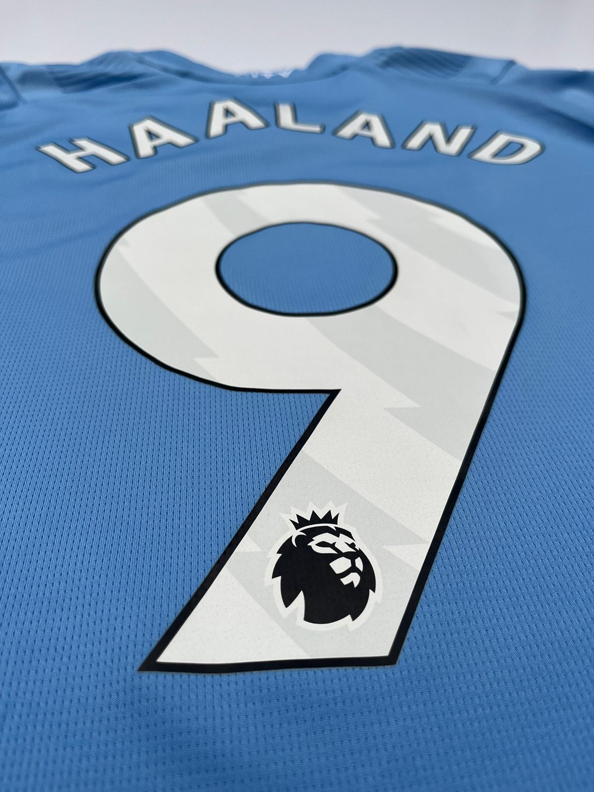 Jersey Manchester City Local 2023 2024 Erling Haaland (M)