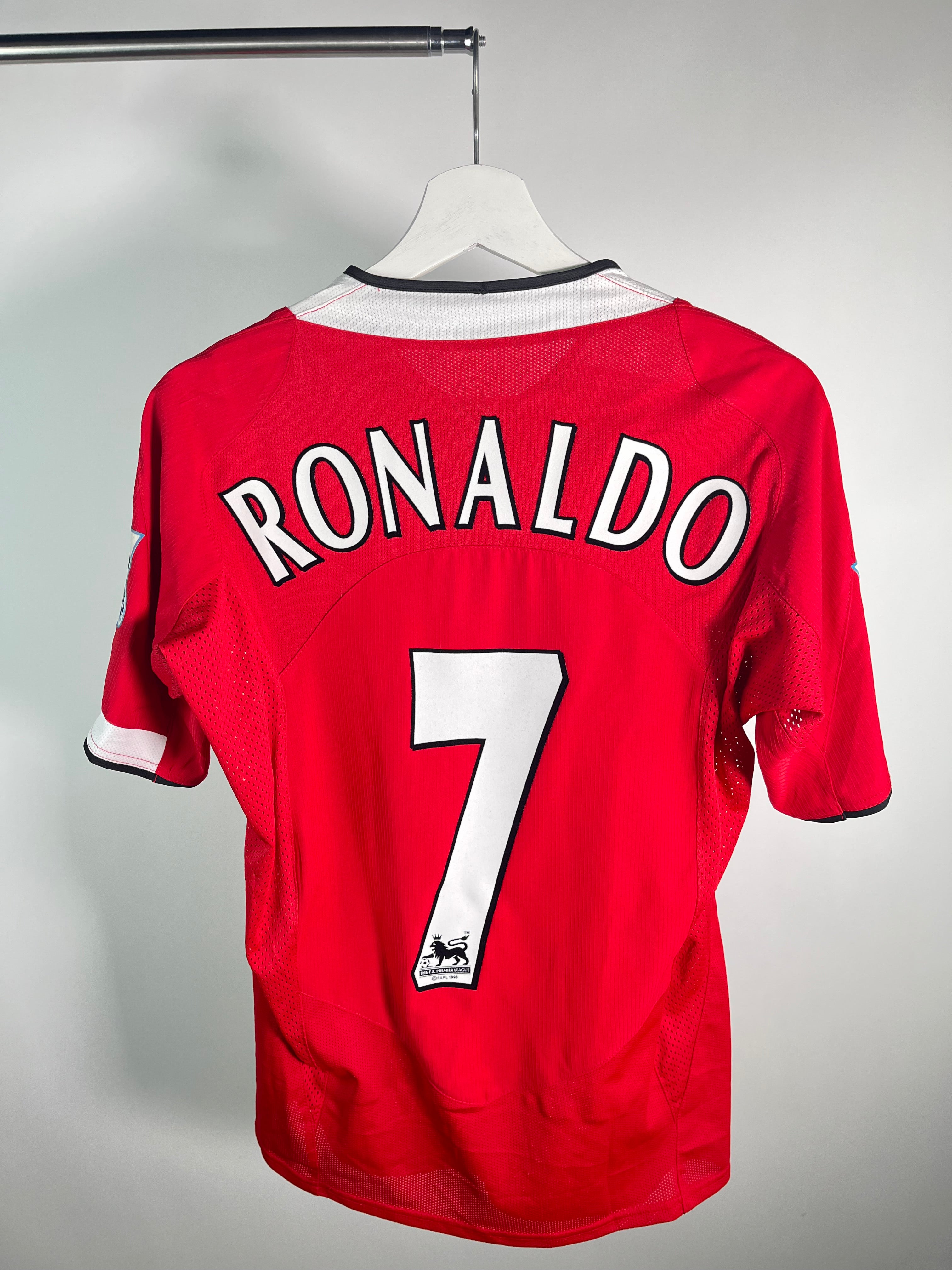 Jersey Manchester United Local 2004 2006 Cristiano Ronaldo (S)