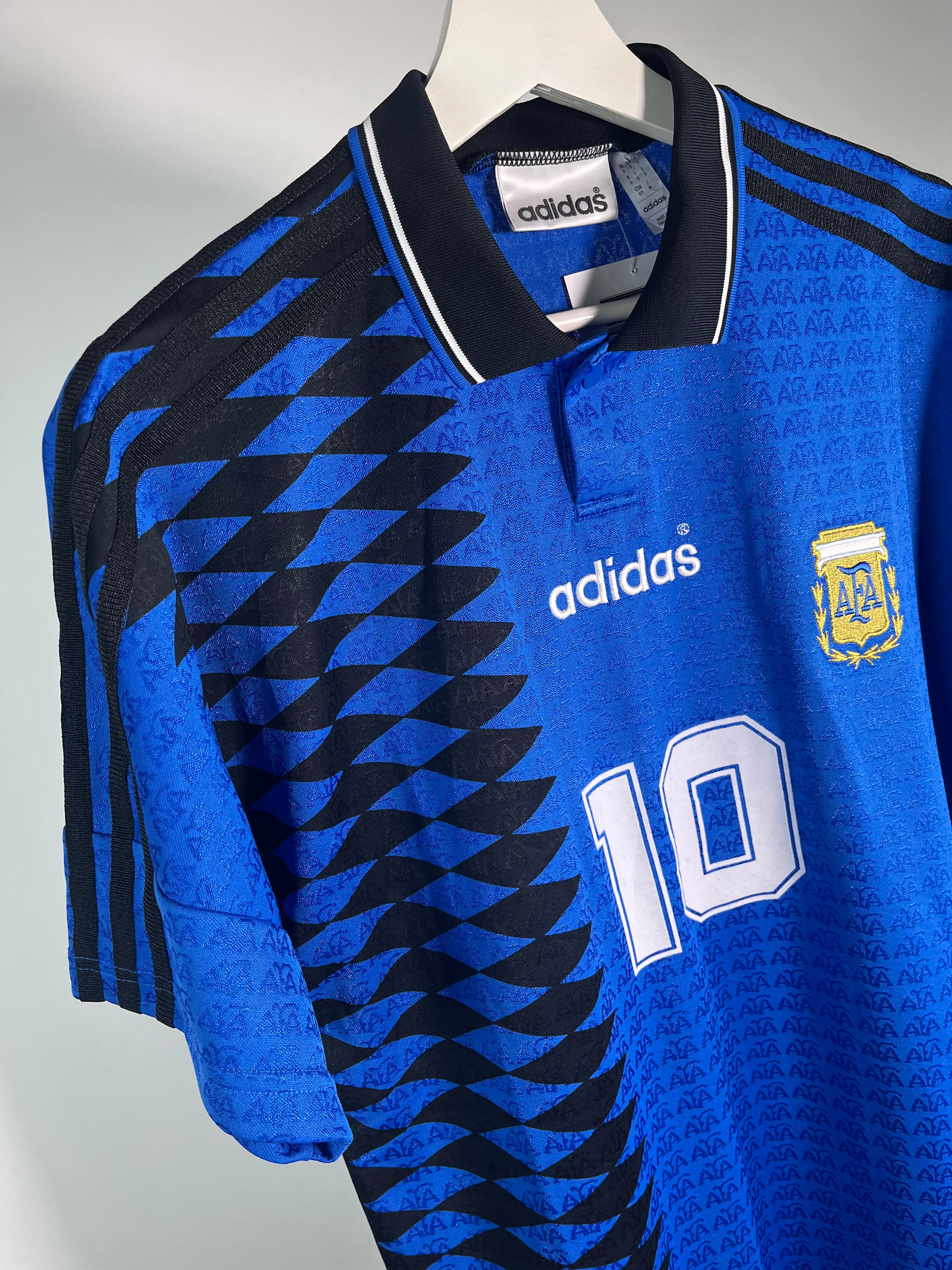 Jersey Argentina Visita 1994 1996 *Reedición* Diego Armando Maradona (S)