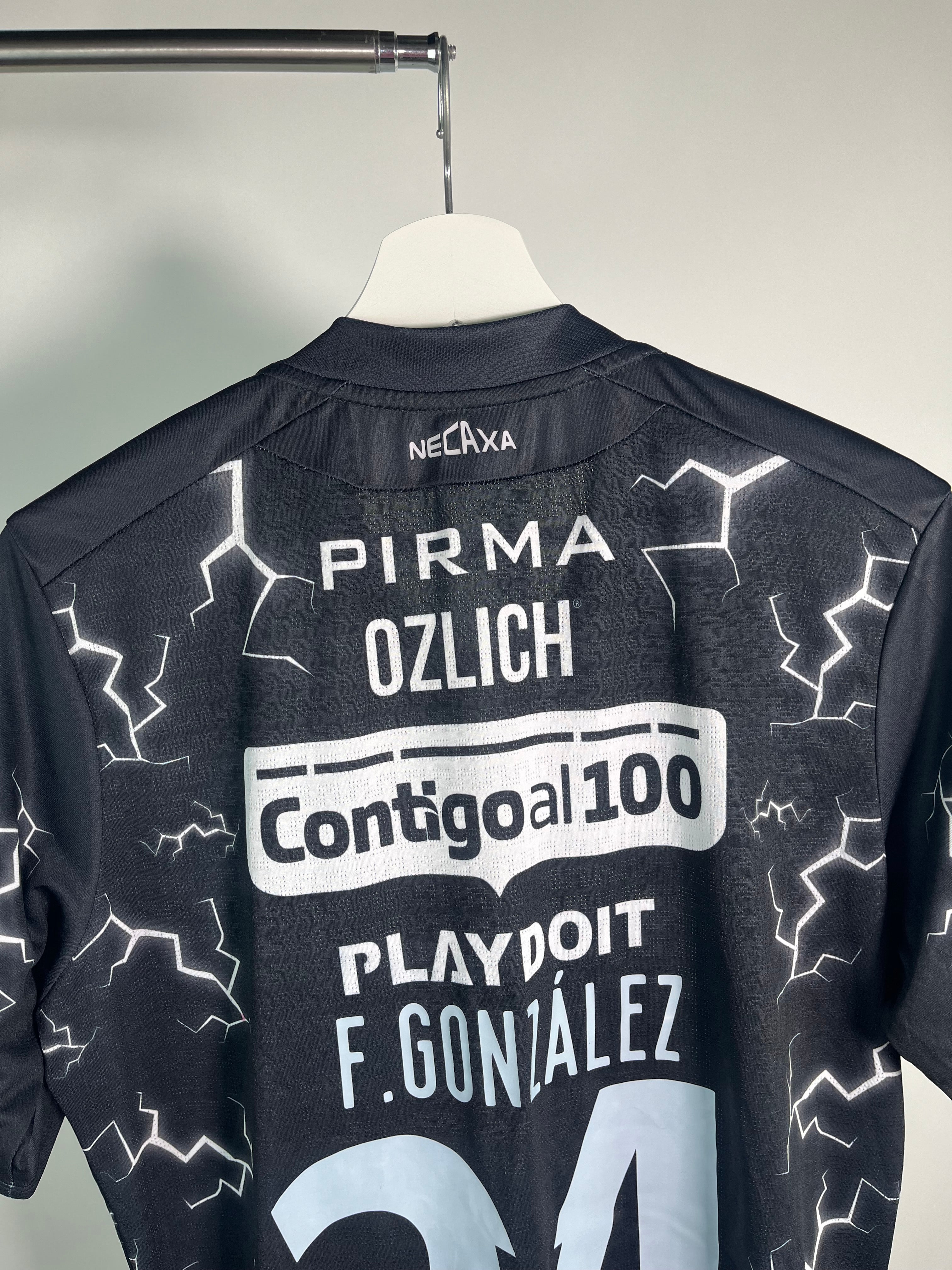 Jersey Necaxa Visita 2021 2022 Utilería Fernando González (M)