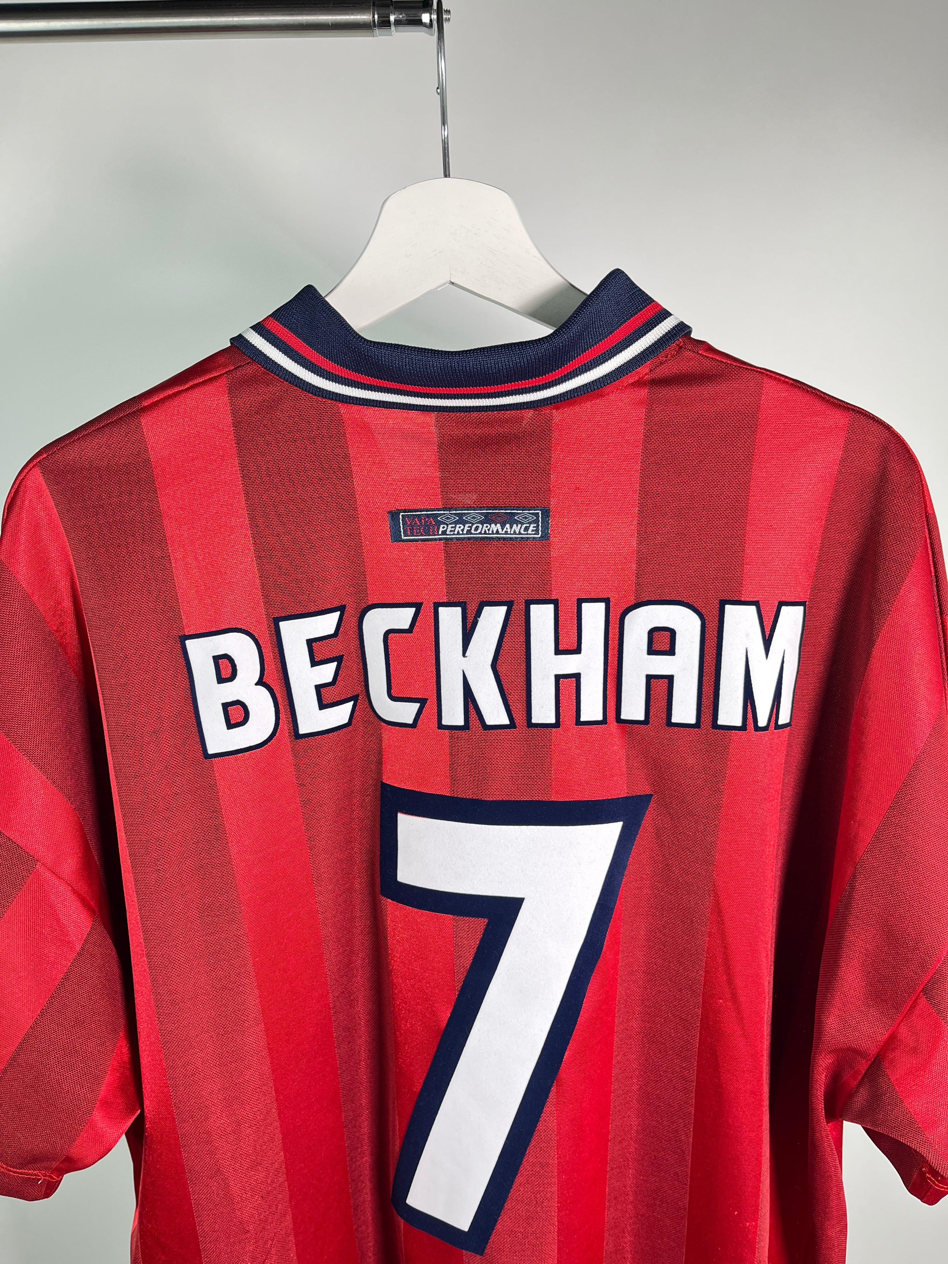 Jersey Inglaterra Visita 1998 2000 David Beckham (XL)