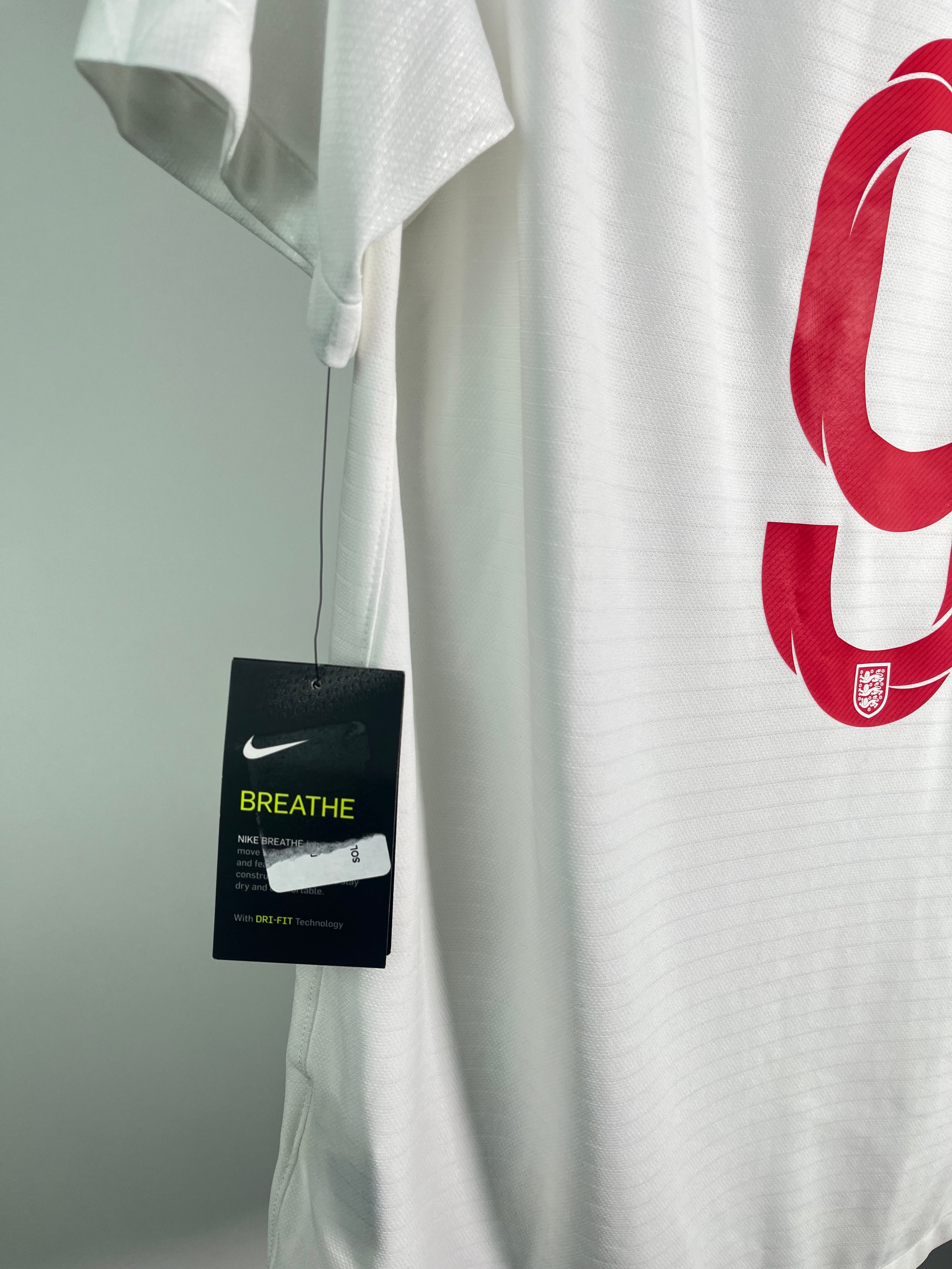 Jersey Inglaterra Local 2018 2020 Harry Kane *C/Etiquetas* (M)