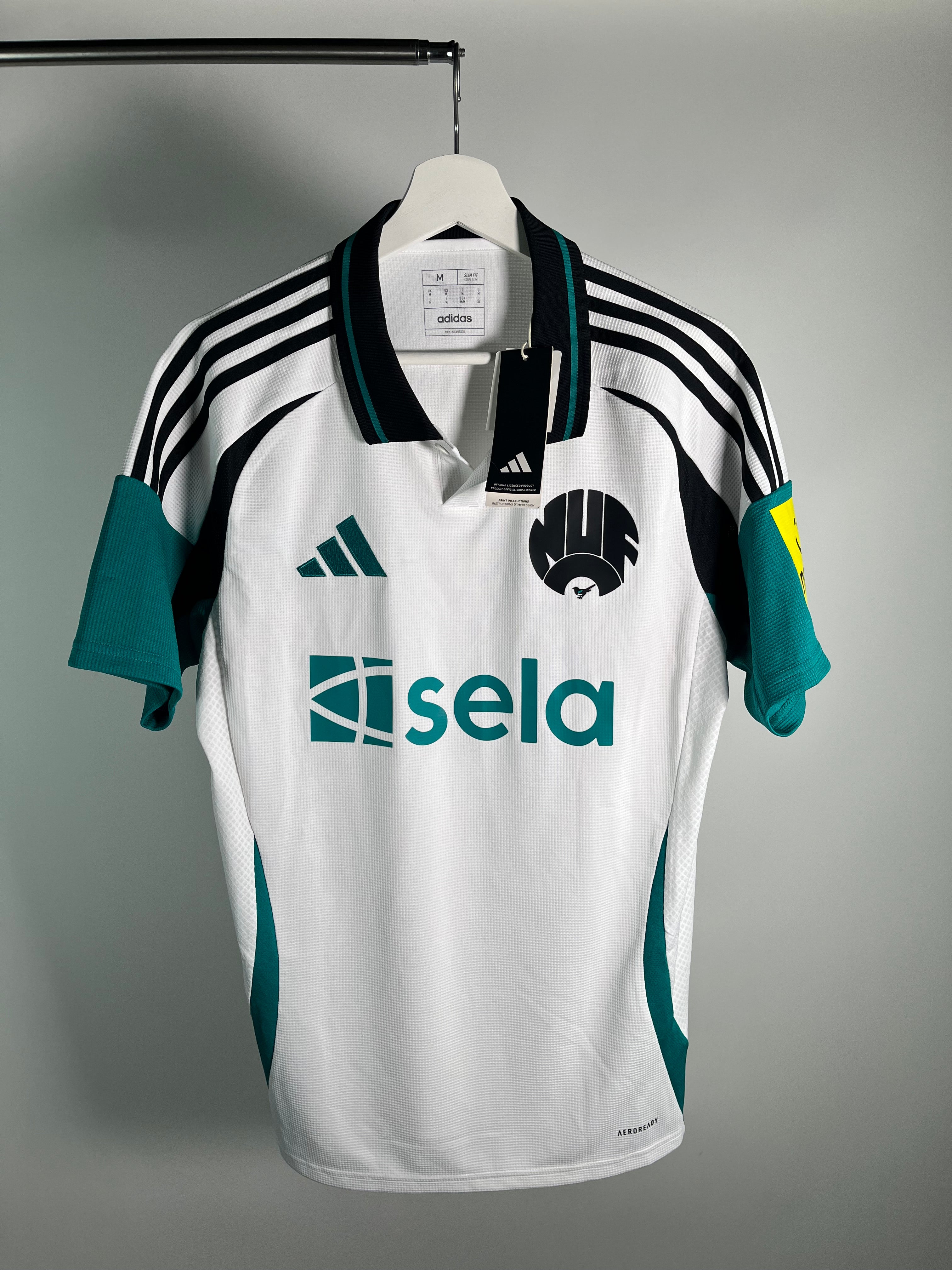Jersey Newcastle Tercera 2024 2025 *C/Etiquetas* (M)
