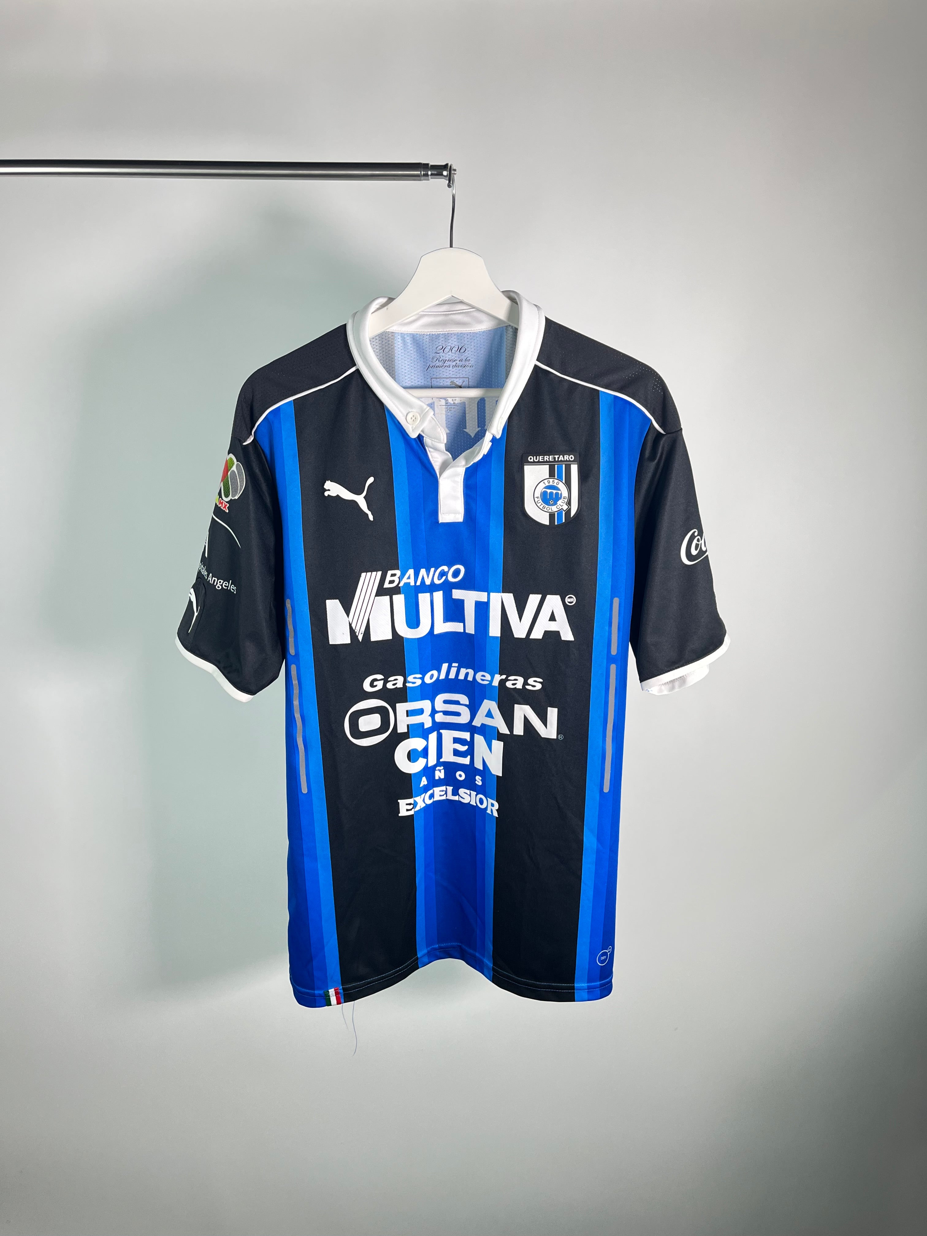 Jersey Querétaro Local 2016 2017 Utilería Luis Miguel Noriega (M)