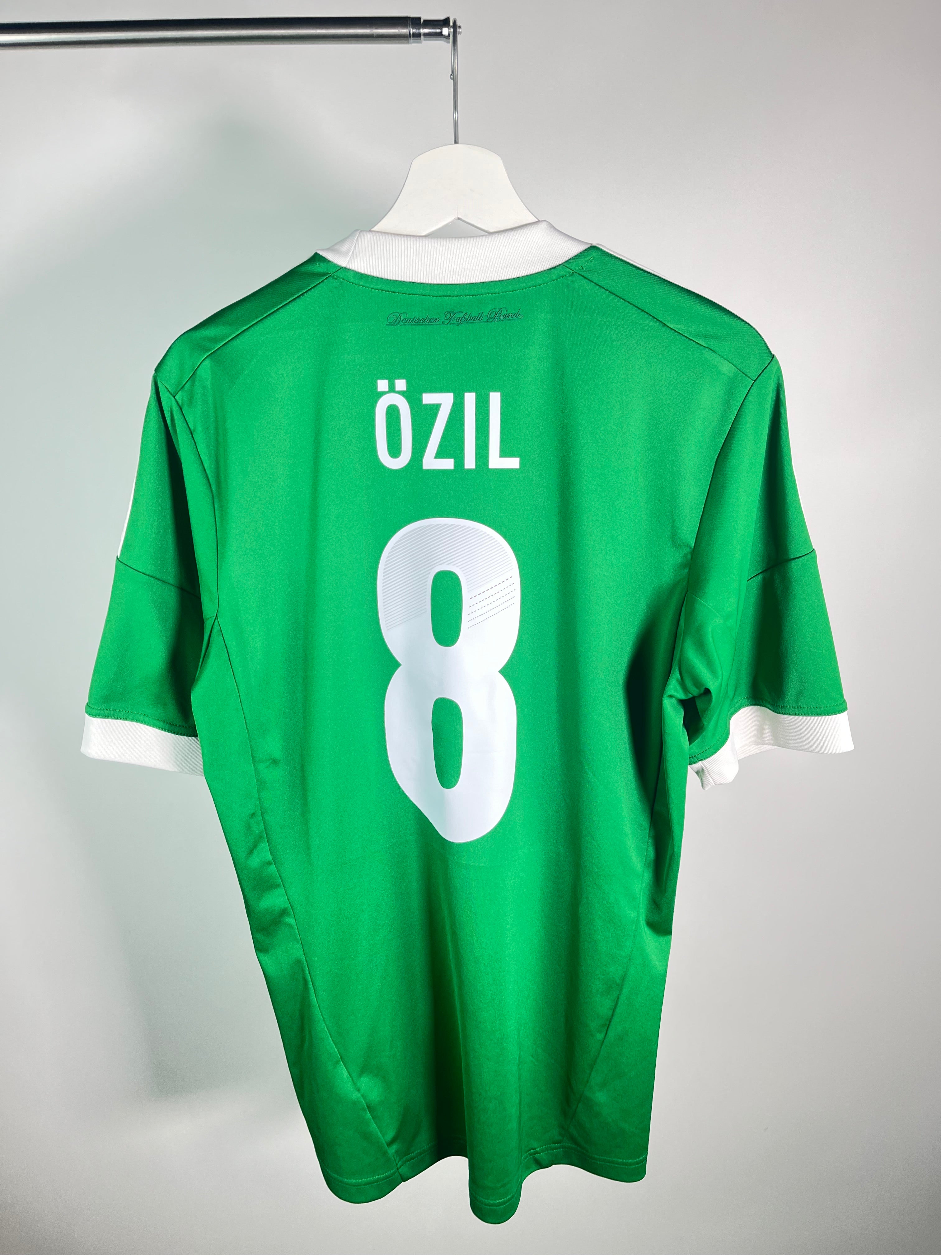 Jersey Alemania Visita 2012 2014 Mesut Özil (M)