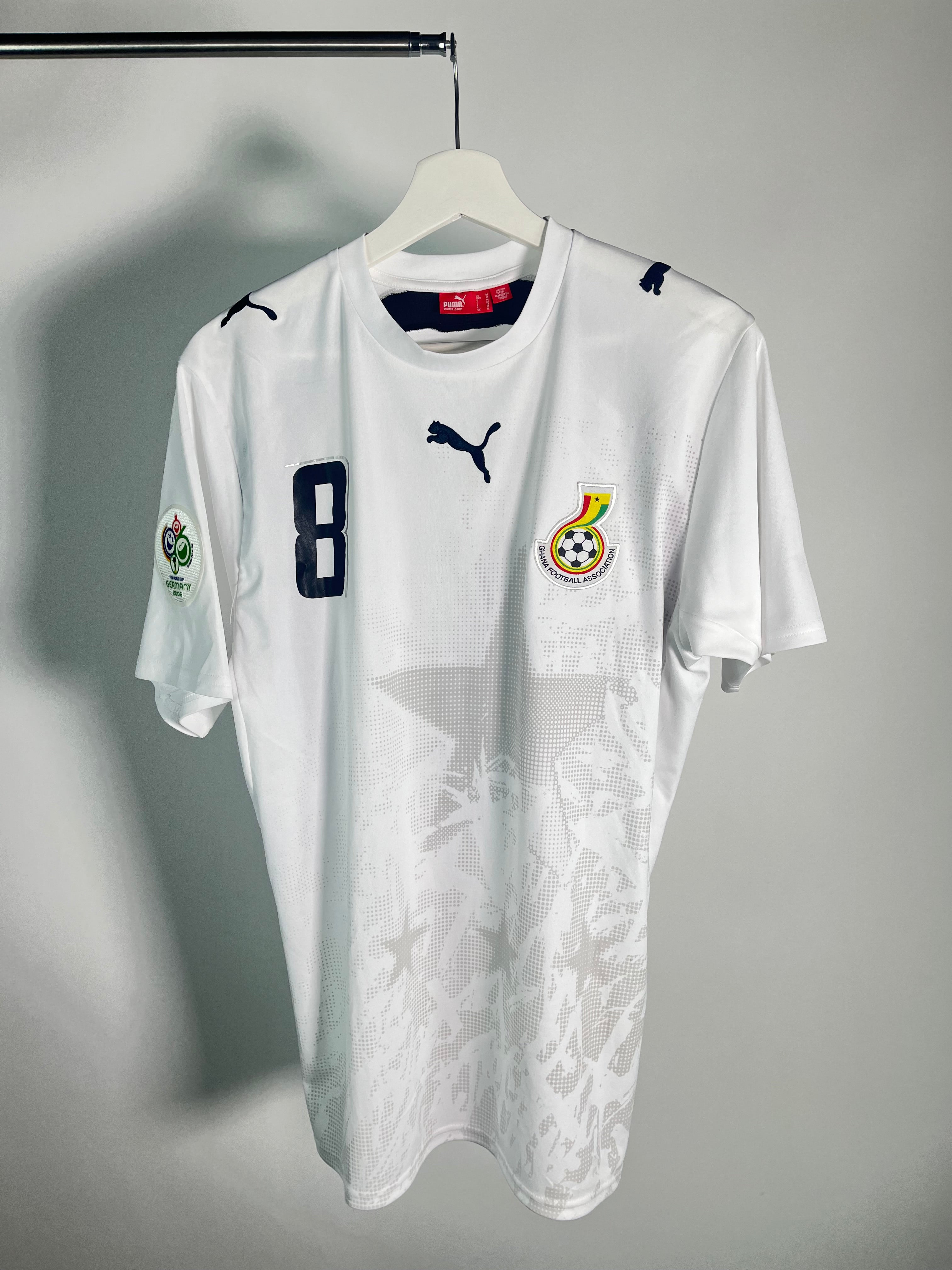 Jersey Ghana Local 2006 2007 Michael Essien (M) – El Jugador Número 12