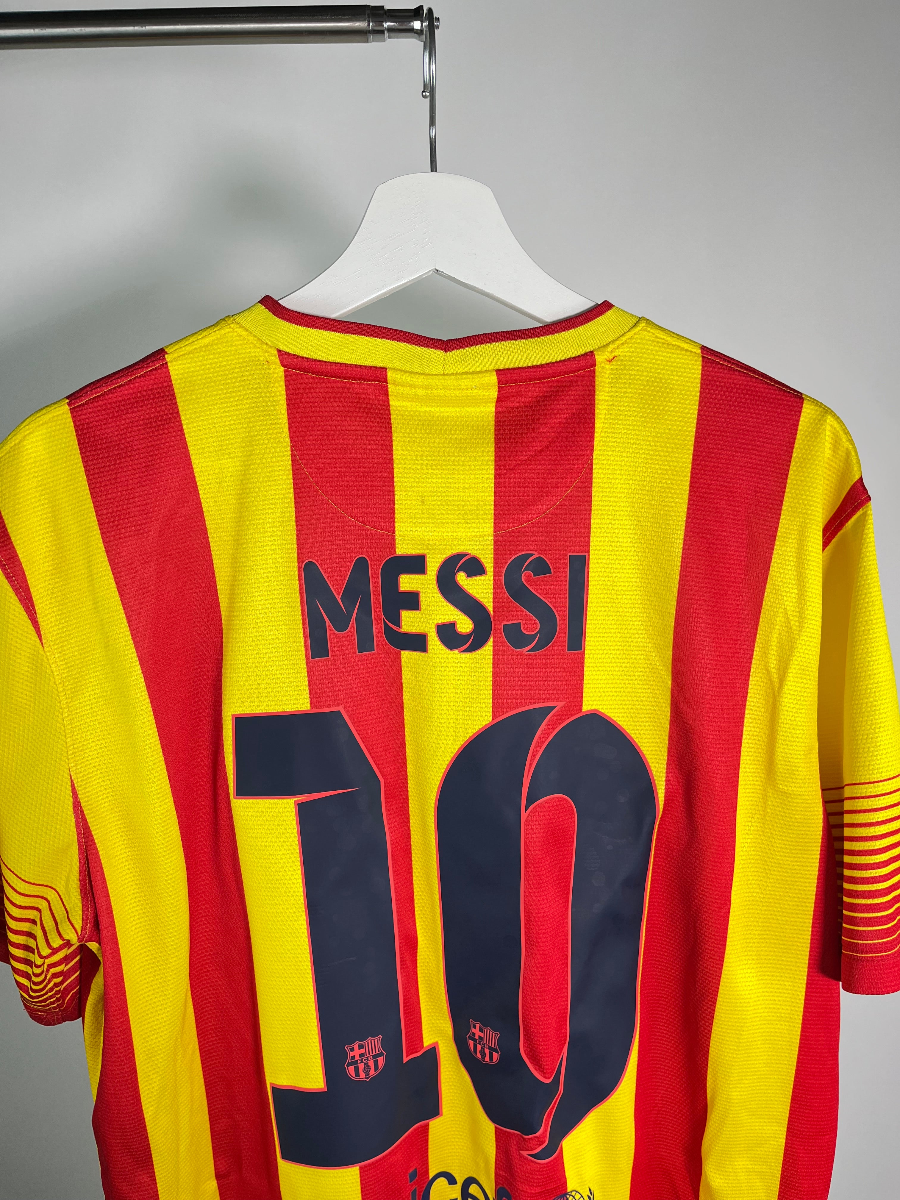 Jersey Barcelona Visita 2013 2014 Lionel Messi (L)