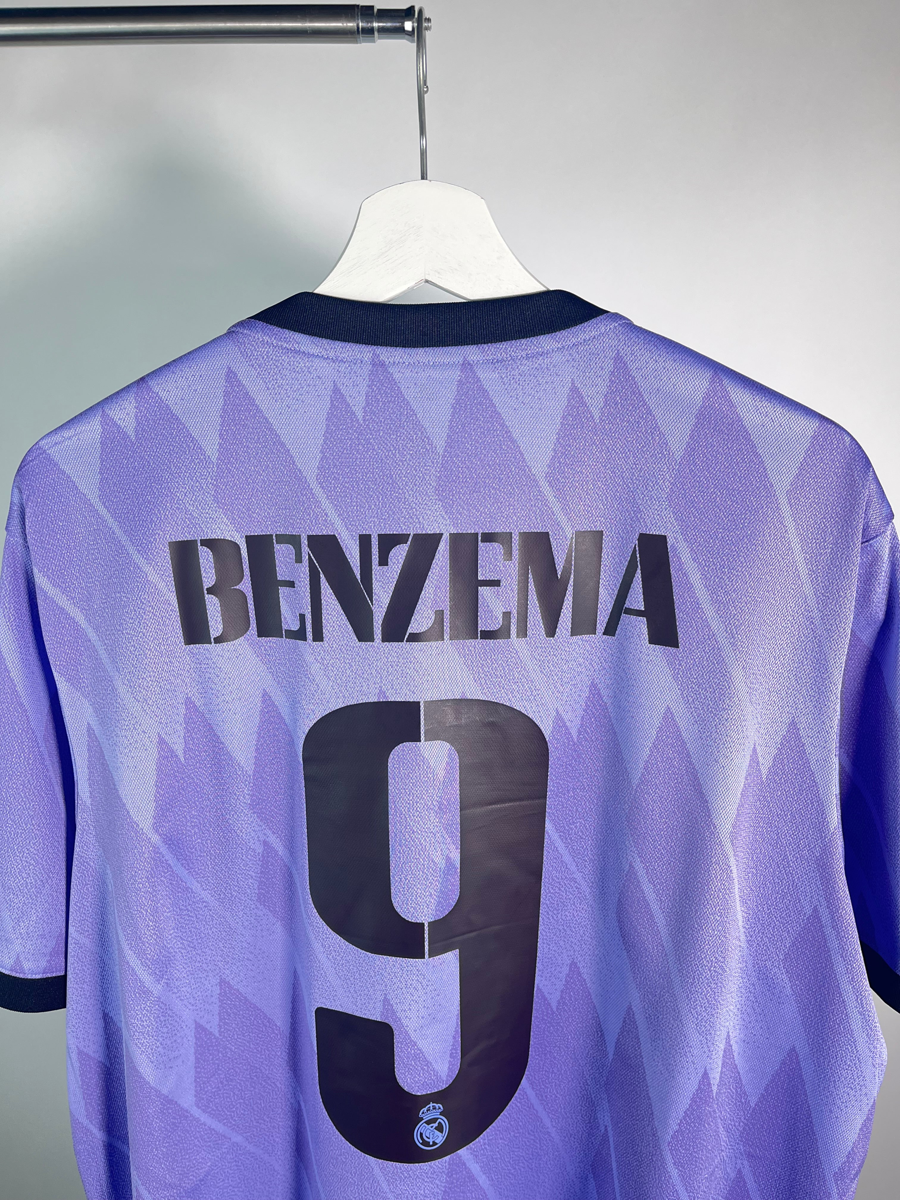 Jersey Real Madrid Visita 2022 2023 Karim Benzema (XL)