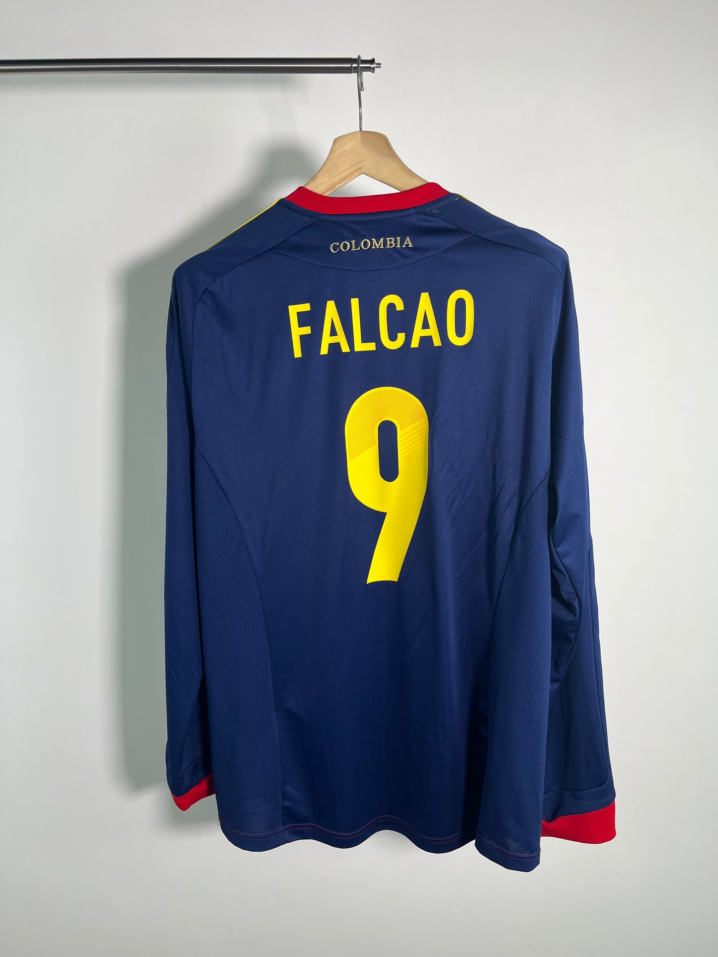 Jersey Colombia Visita 2011 2014 Manga Larga Radamel Falcao (XL)