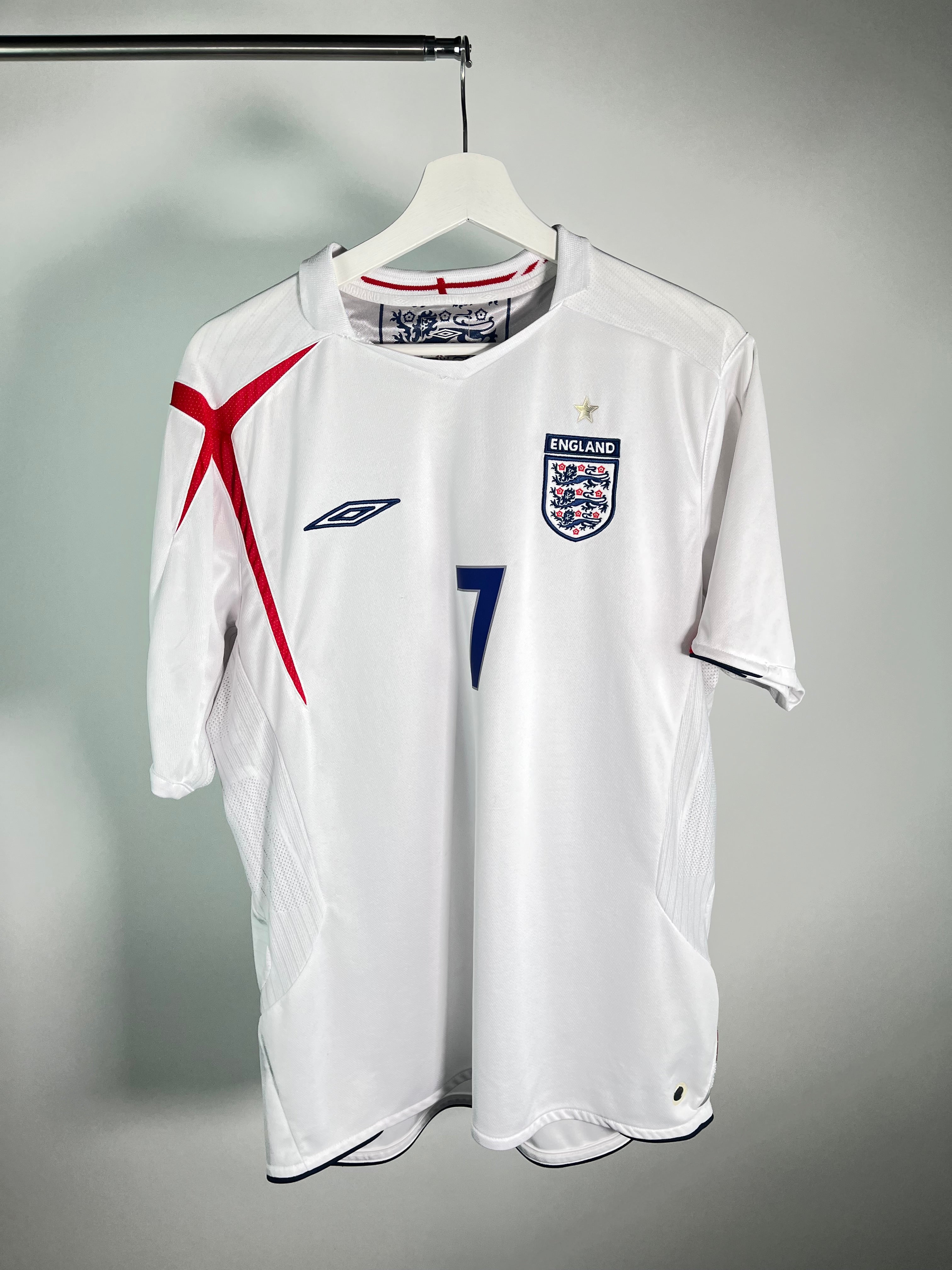 Jersey Inglaterra Local 2006 2007 *Mundial Alemania* David Beckham (L)
