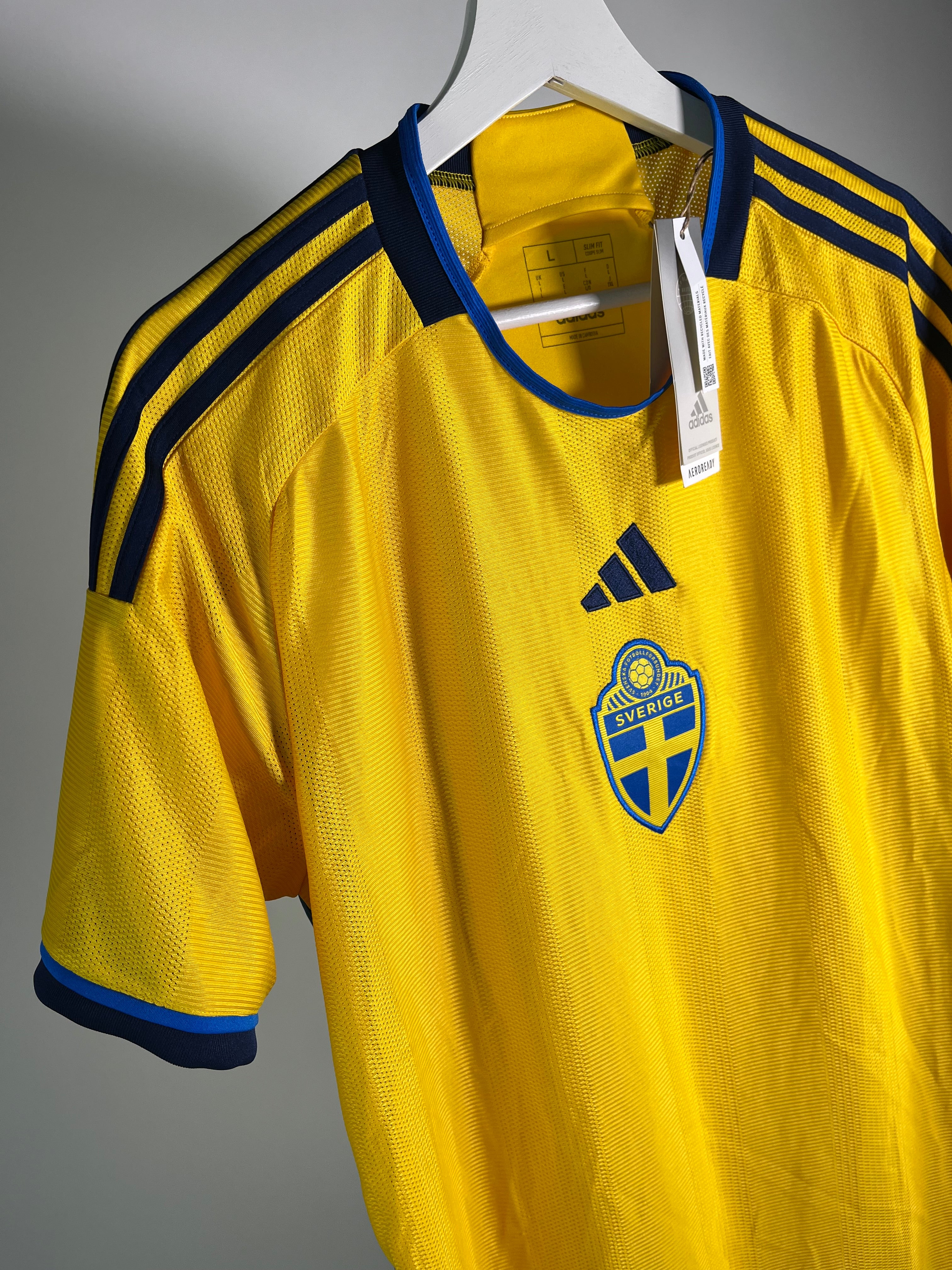 Jersey Suecia Local 2022 2024 *C/Etiquetas* (L)