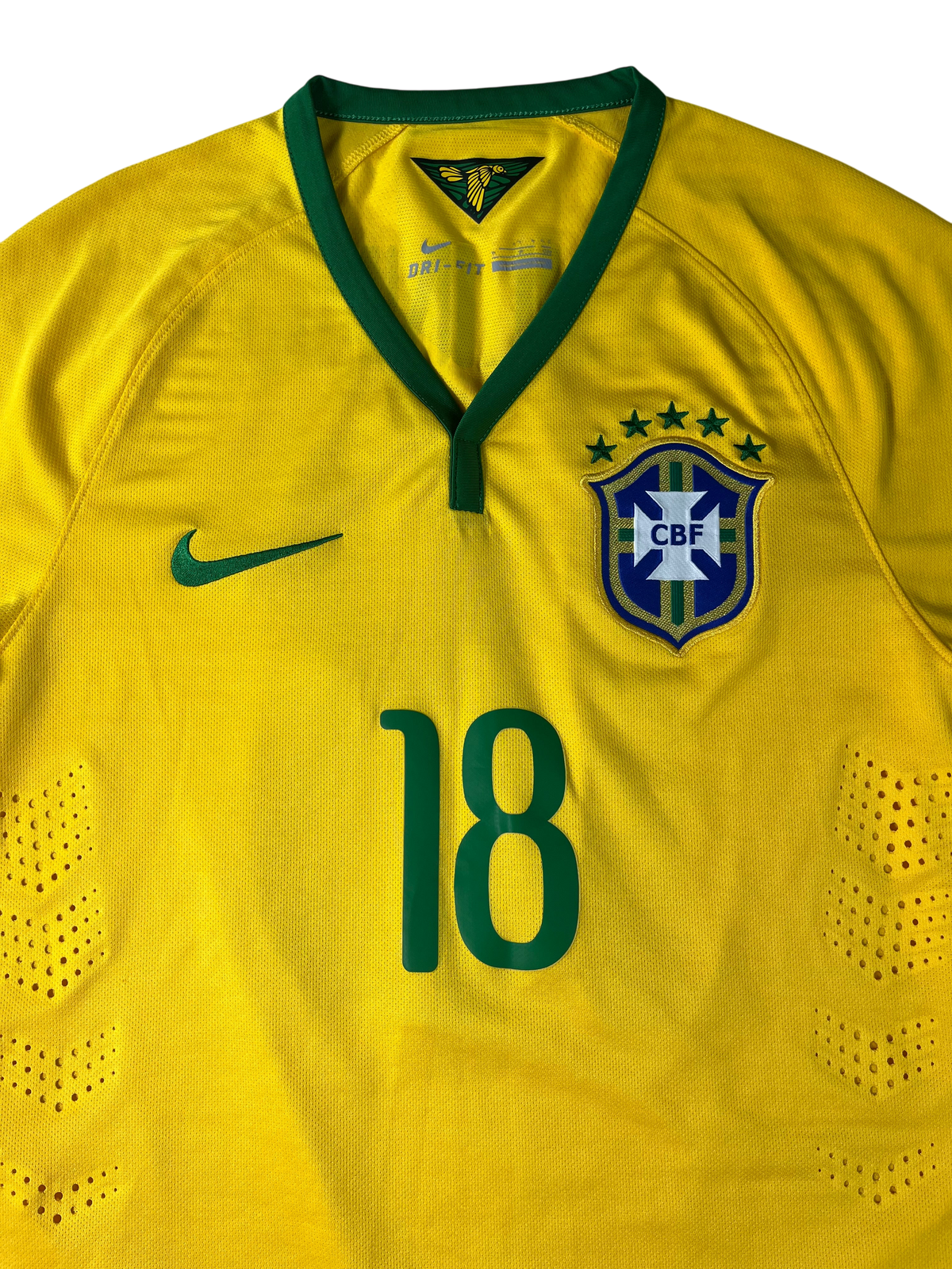 Jersey Brasil Local 2014 2016 Versión Jugador Paulinho (S)