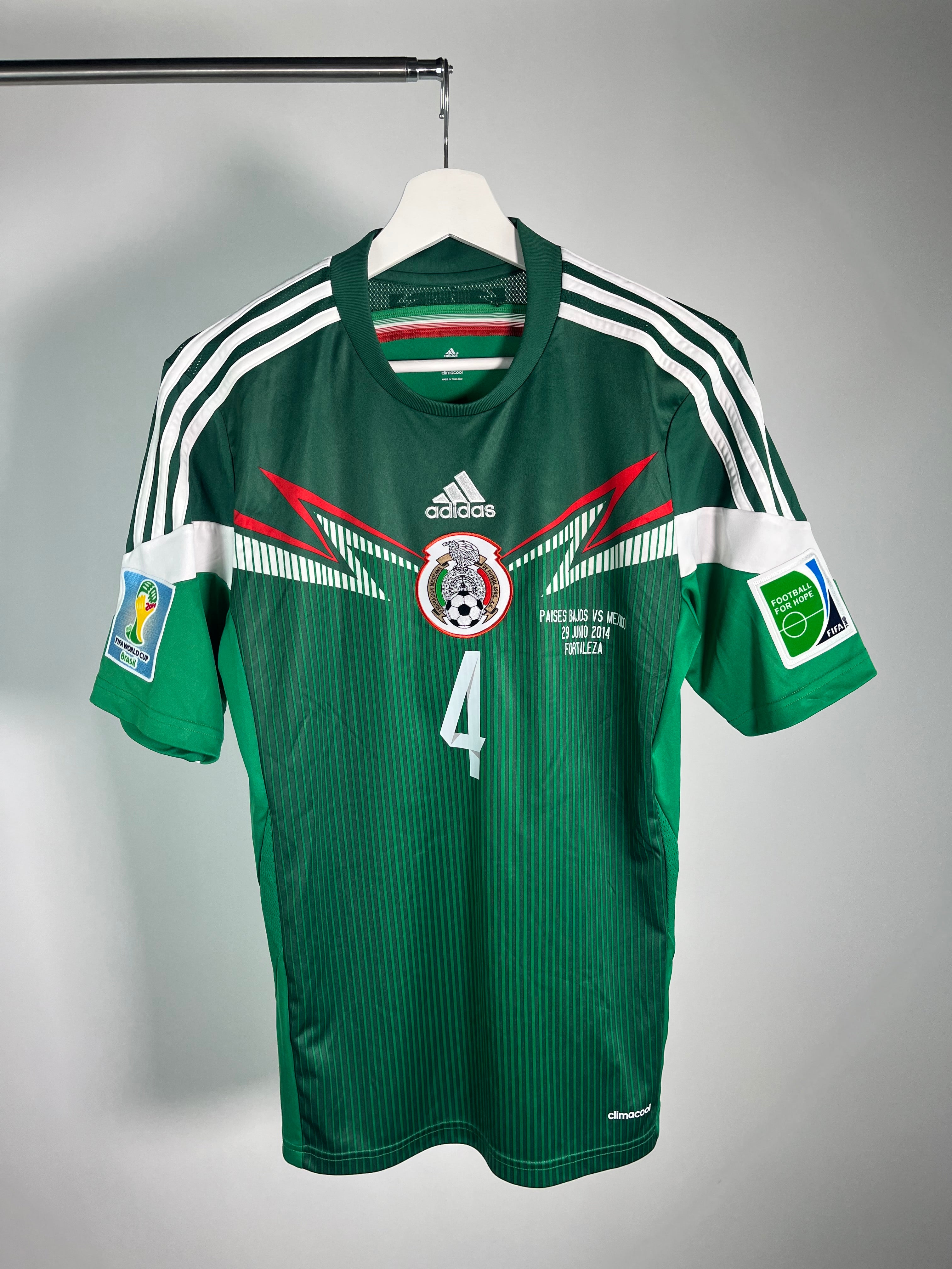 Jersey México Local 2014 2015 *Match Detail vs Países Bajos* Rafael Márquez (S)