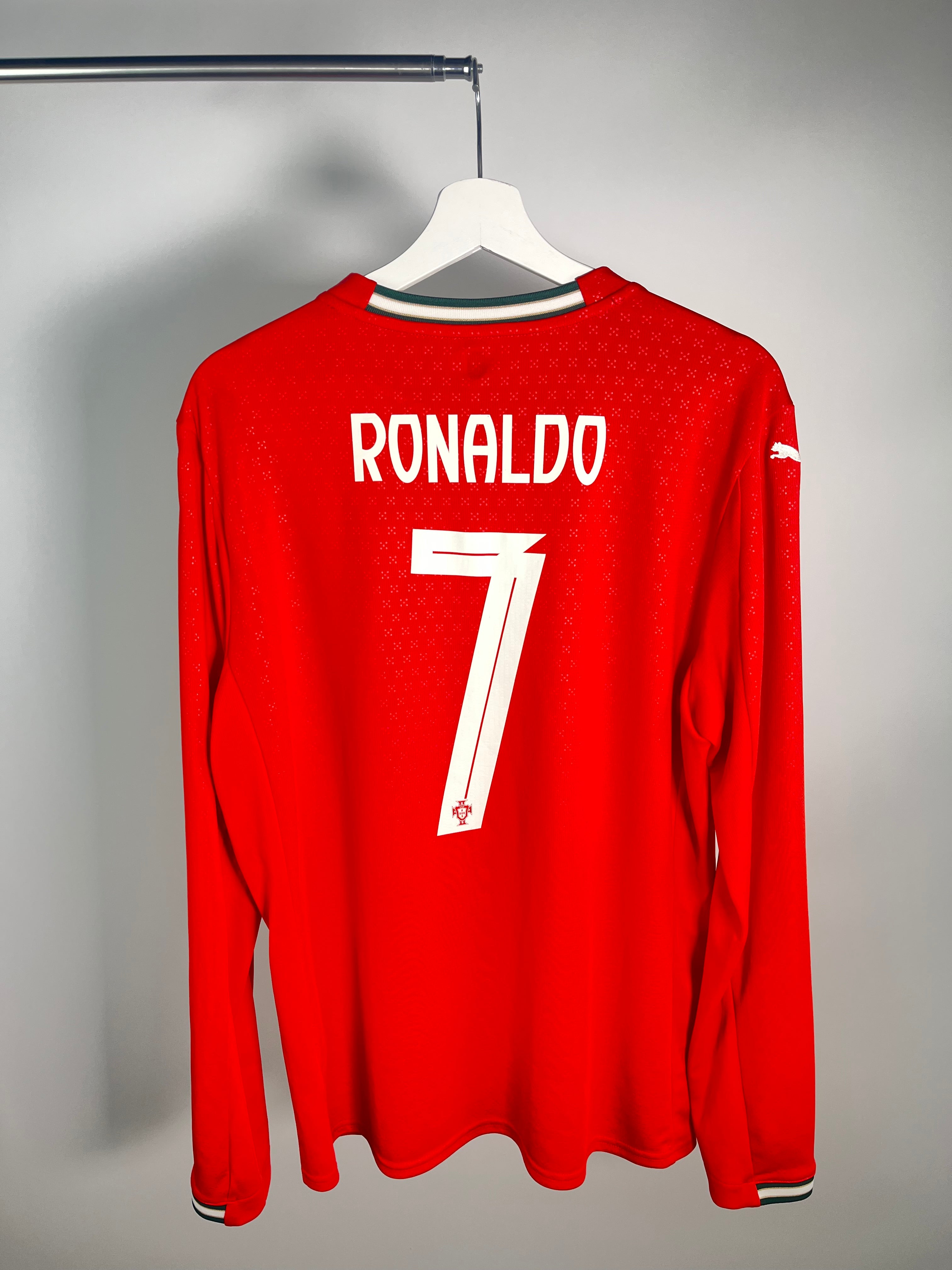 Jersey Portugal Local 2026 2027 Manga Larga Cristiano Ronaldo (L)