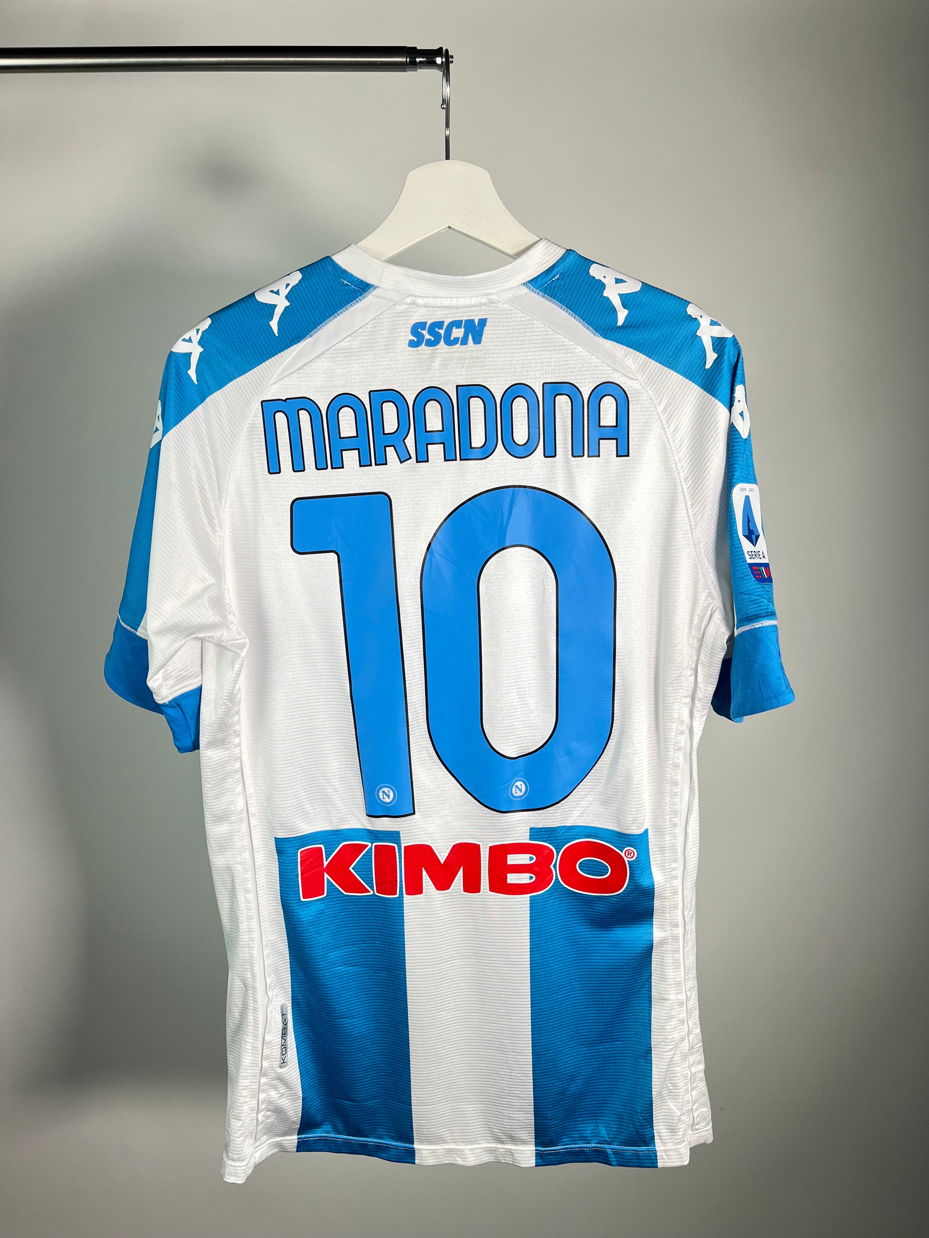 Jersey Napoli Cuarta 2020 2021 *Versión Jugador Kombat* Diego Armando Maradona (L)
