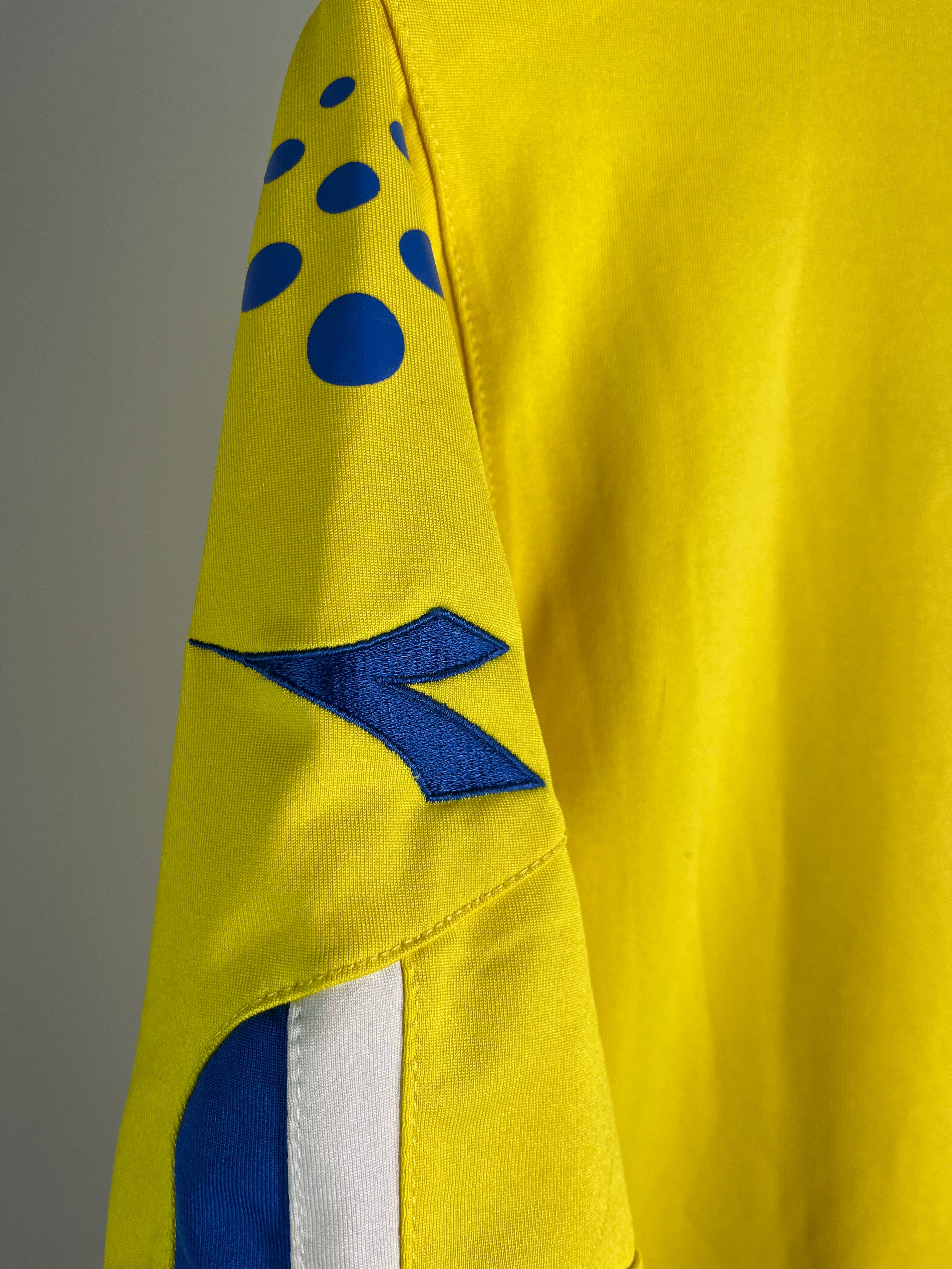 Jersey Maccabi Tel-Aviv Local 2004 2005 (S)