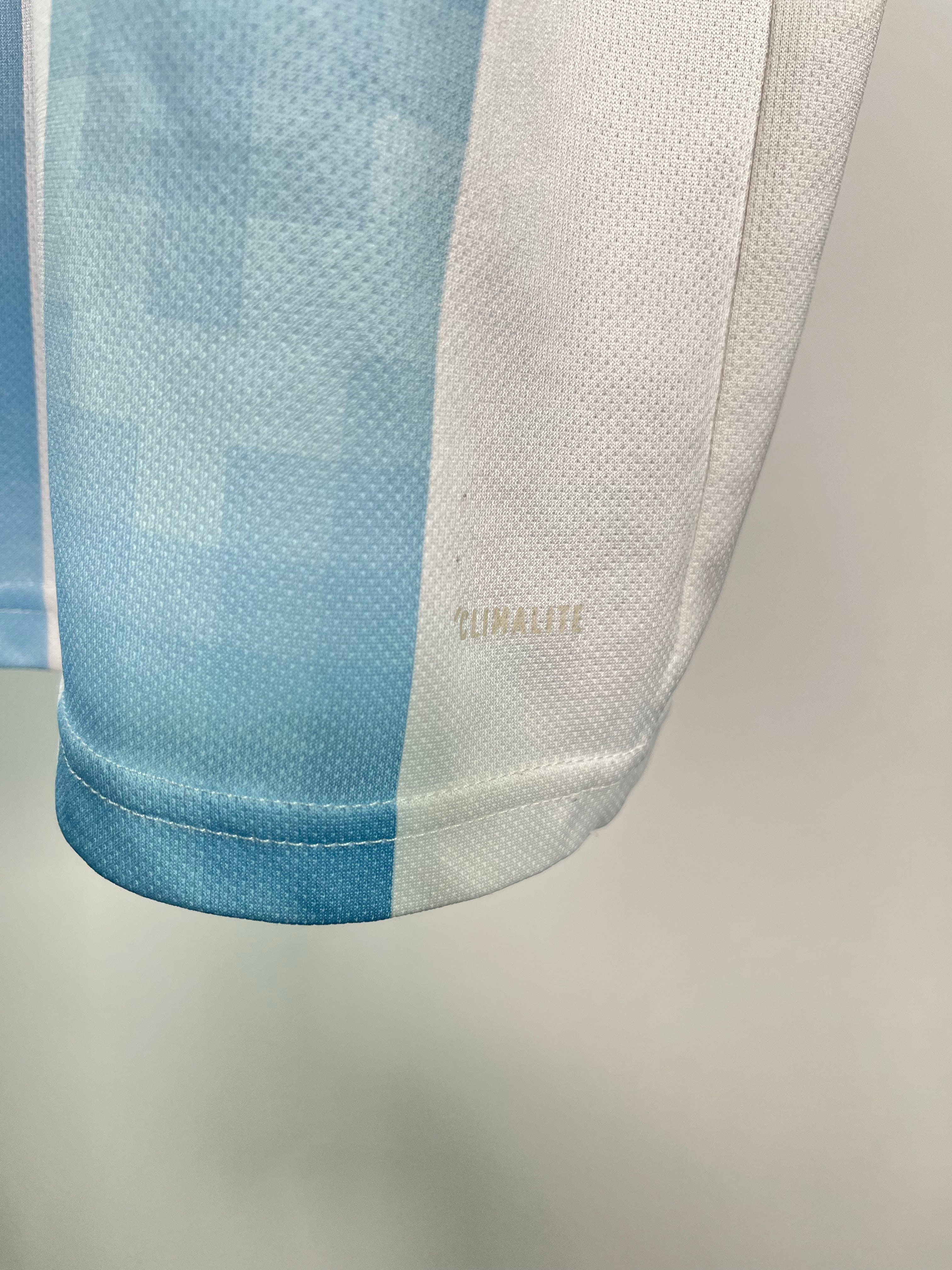 Jersey Argentina Local 2018 2020 Lionel Messi (L)