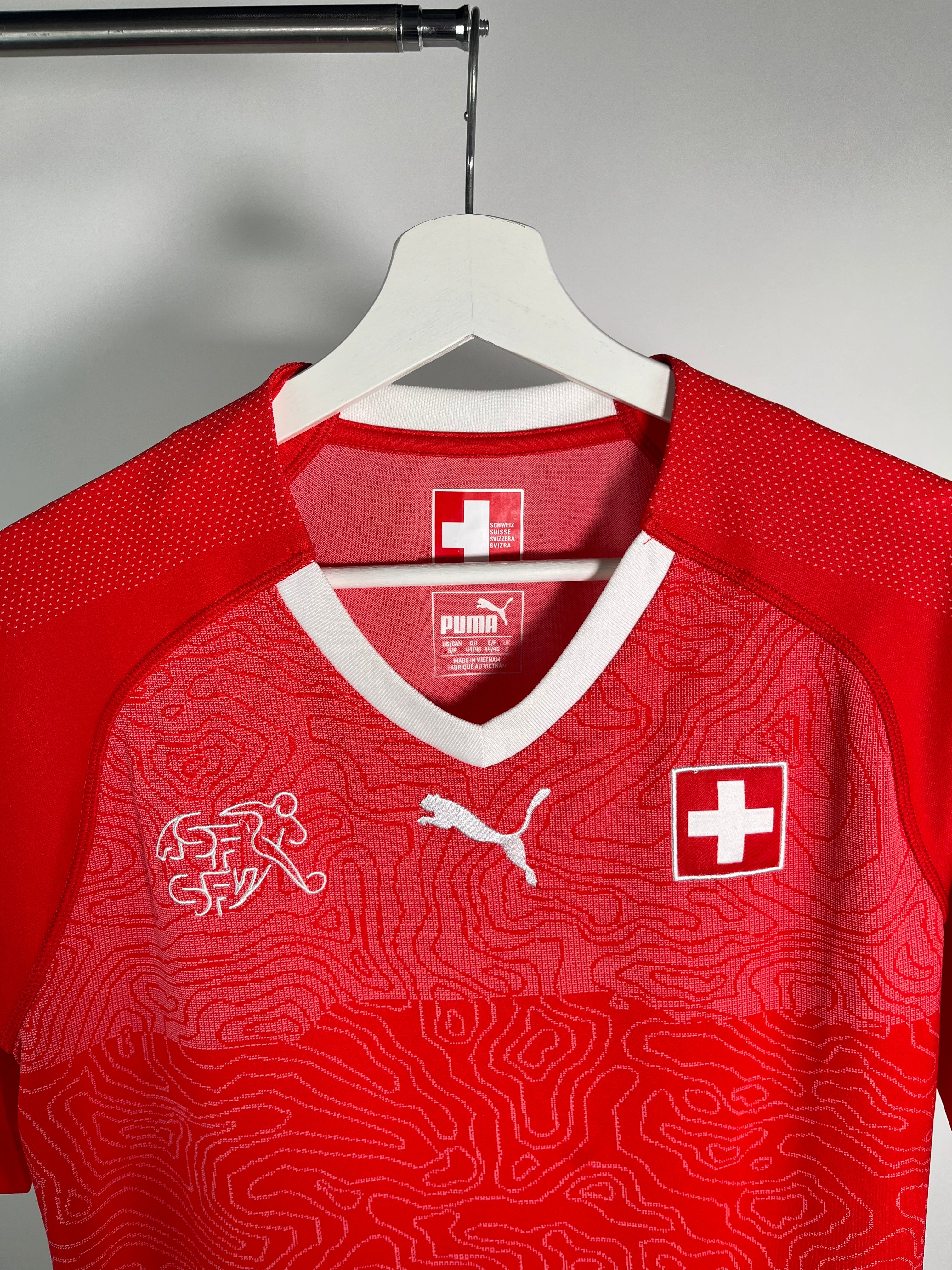 Jersey Suiza Local 2018 2020 (S)