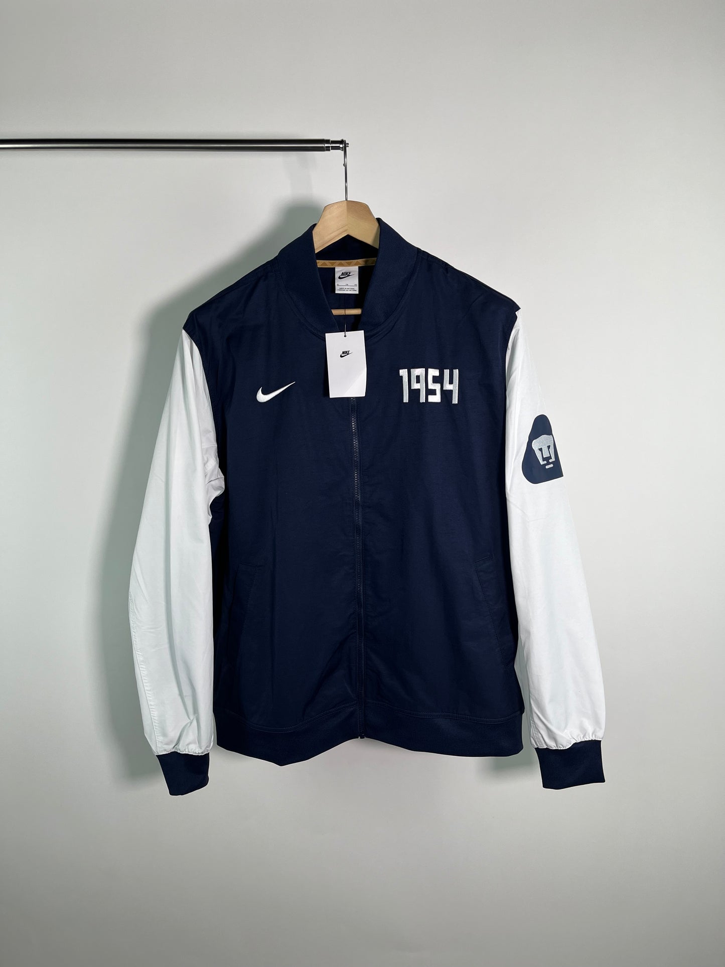 Chamarra Pumas 2024 2025 *C/Etiquetas*(XL)