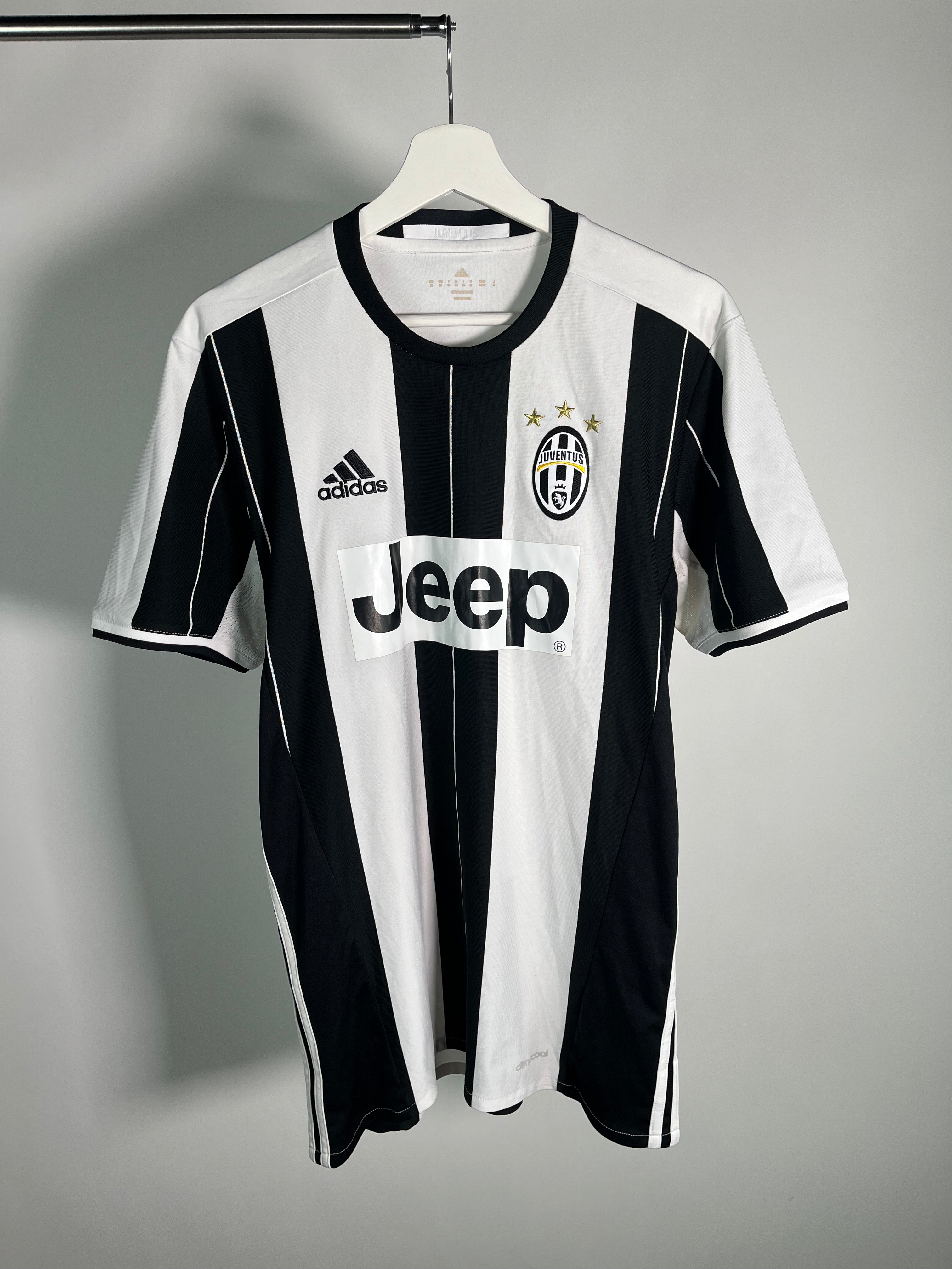 Jersey Juventus Local 2016 2017 (M)