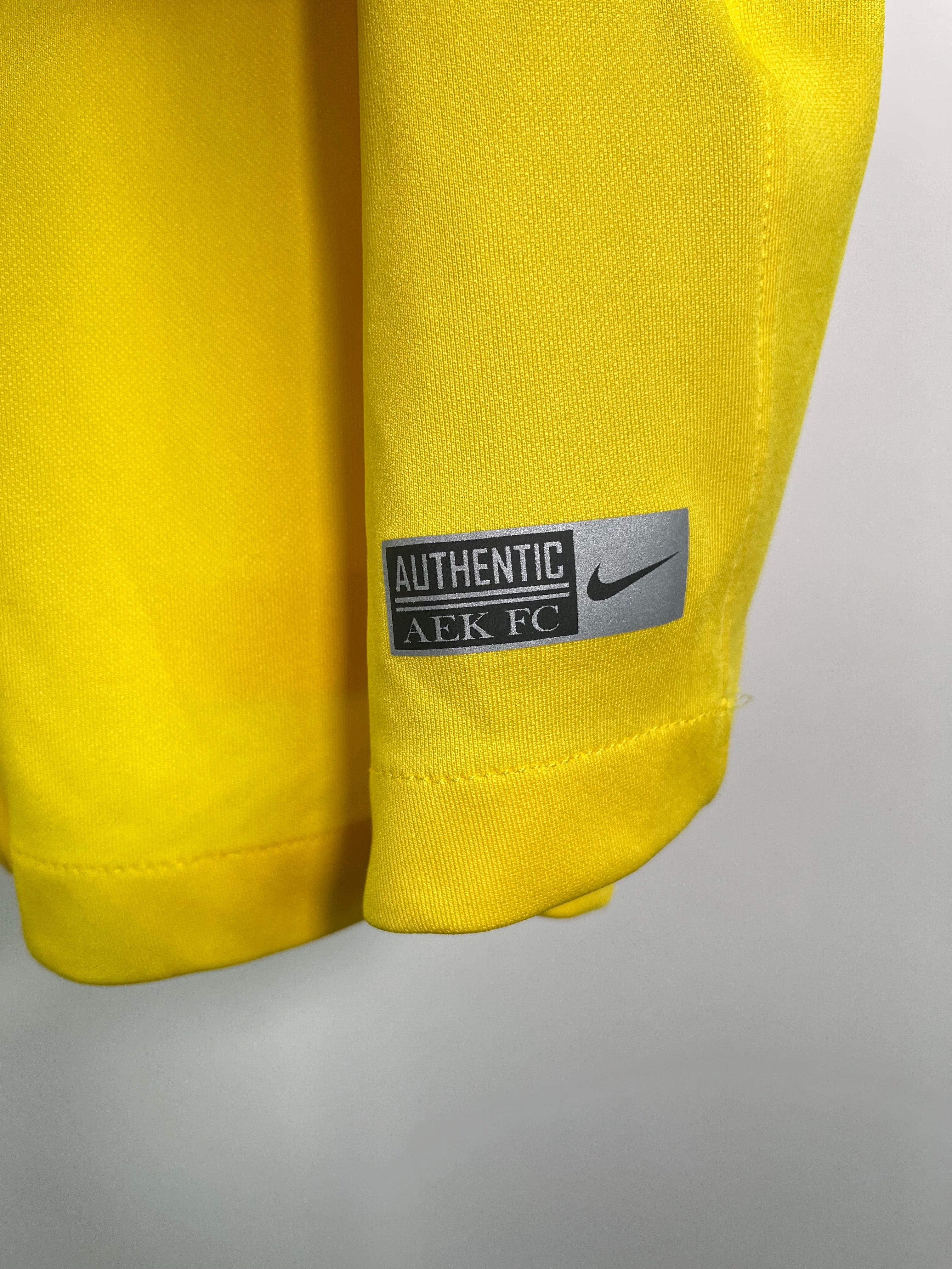 Jersey AEK Atenas Local 2023 2024 (XL)