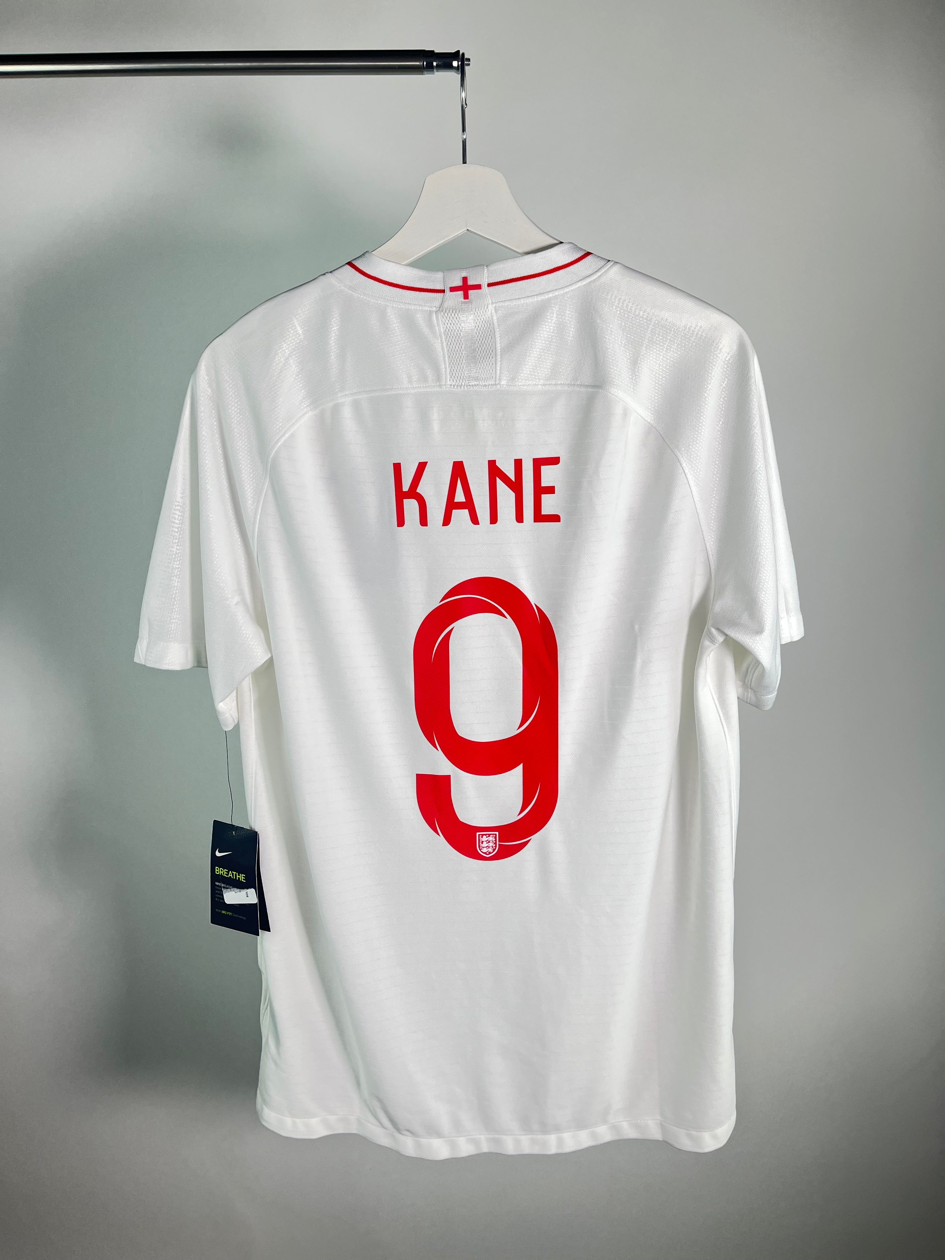 Jersey Inglaterra Local 2018 2020 Harry Kane *C/Etiquetas* (M)
