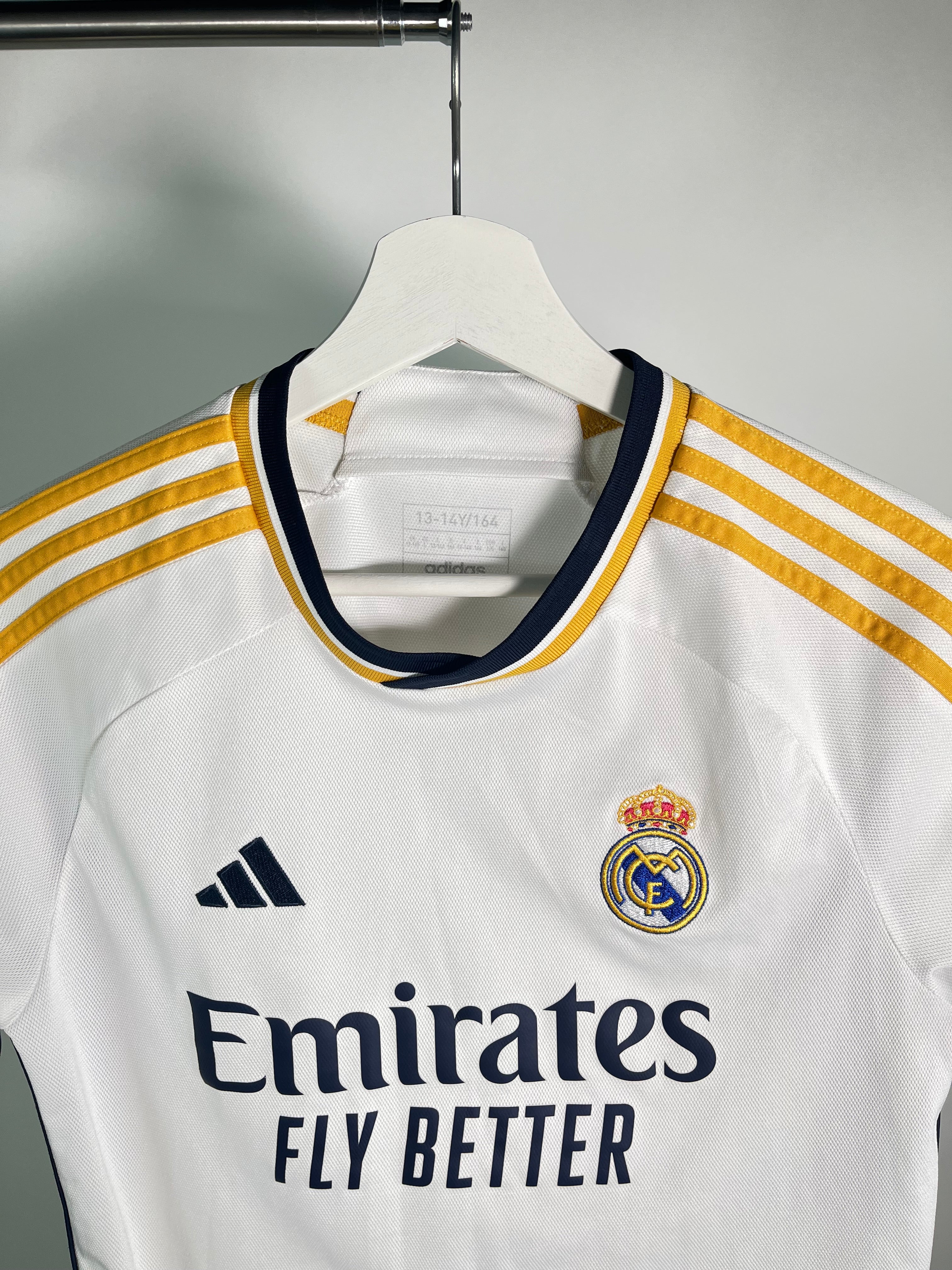 Jersey Real Madrid Local 2023 2024 (M Niño)
