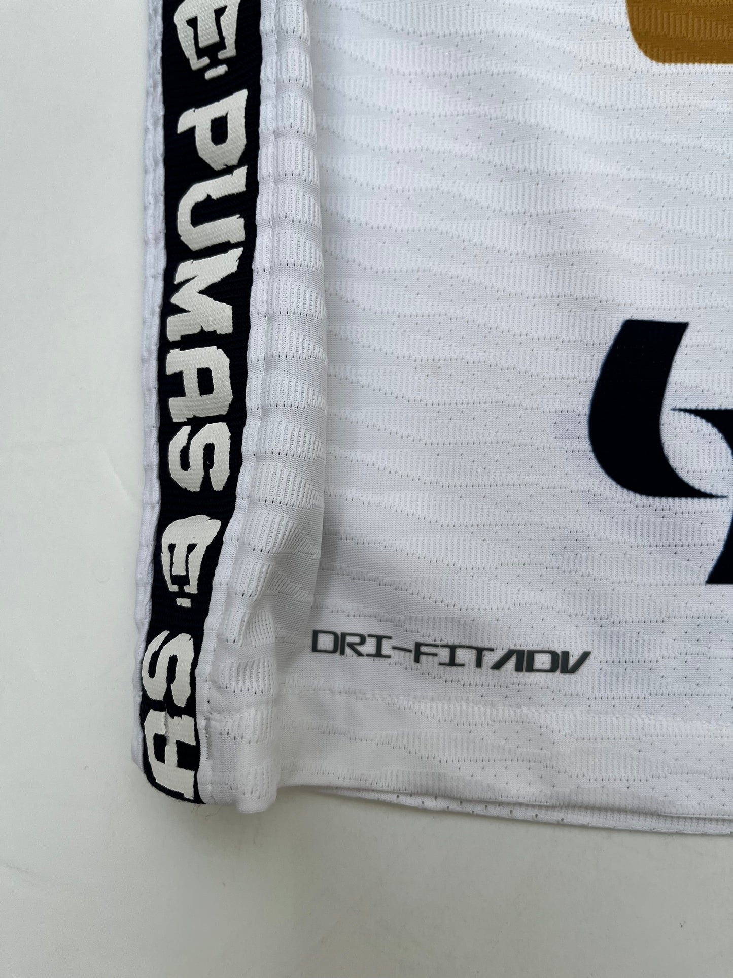 Jersey Pumas Local 2021 2022 Versión Jugador (S)