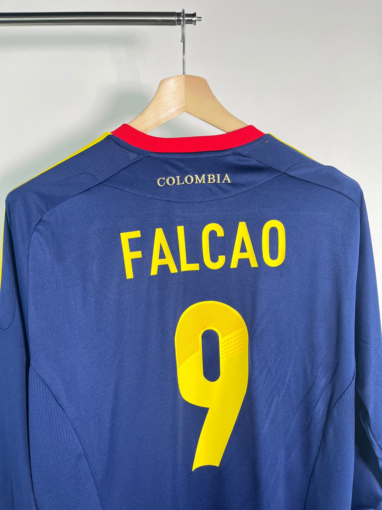 Jersey Colombia Visita 2011 2014 Manga Larga Radamel Falcao (XL)