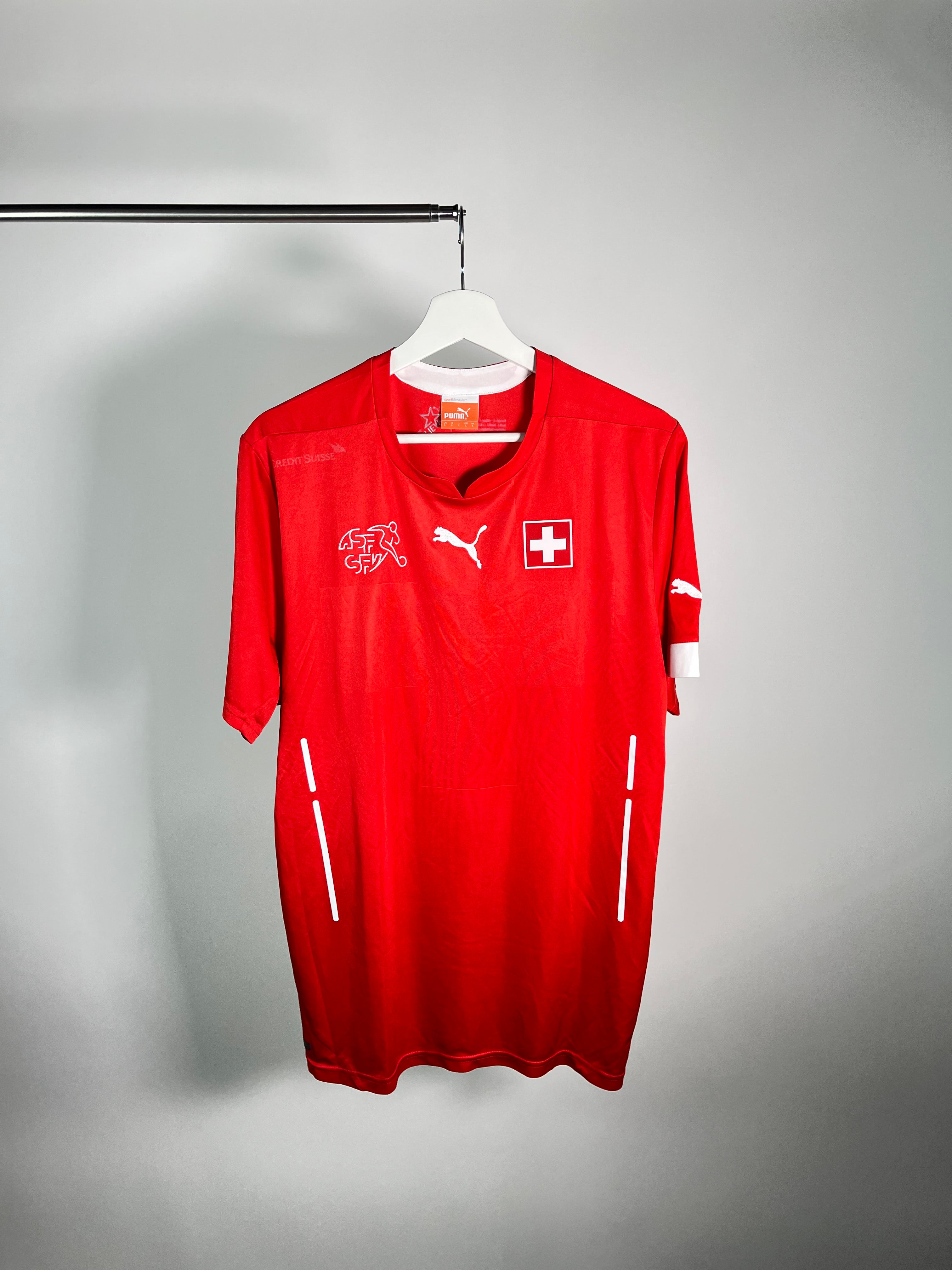 Jersey Suiza Local 2014 2016 (L)