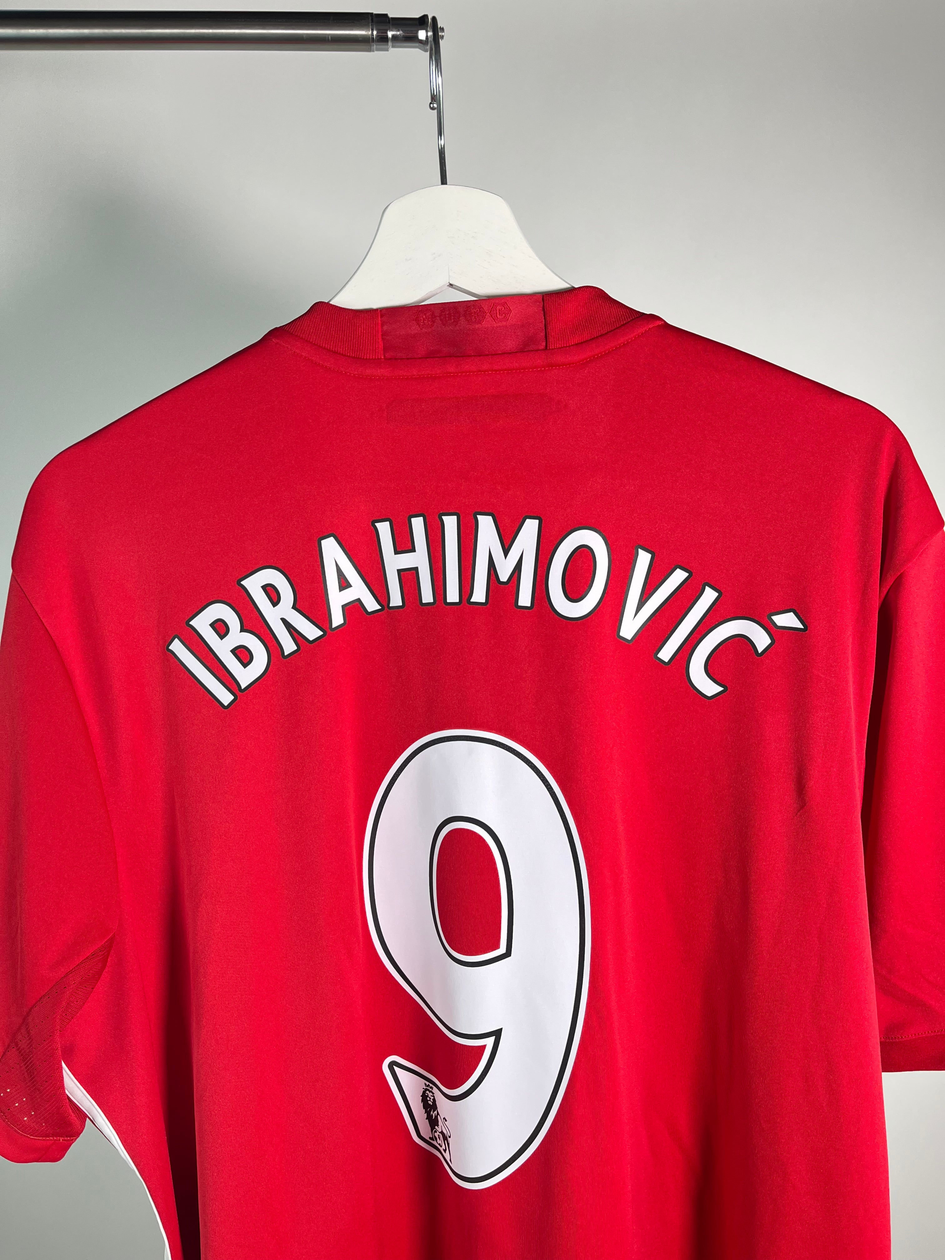 Jersey Manchester United Local 2016 2017 Zlatan Ibrahimovic (XL)