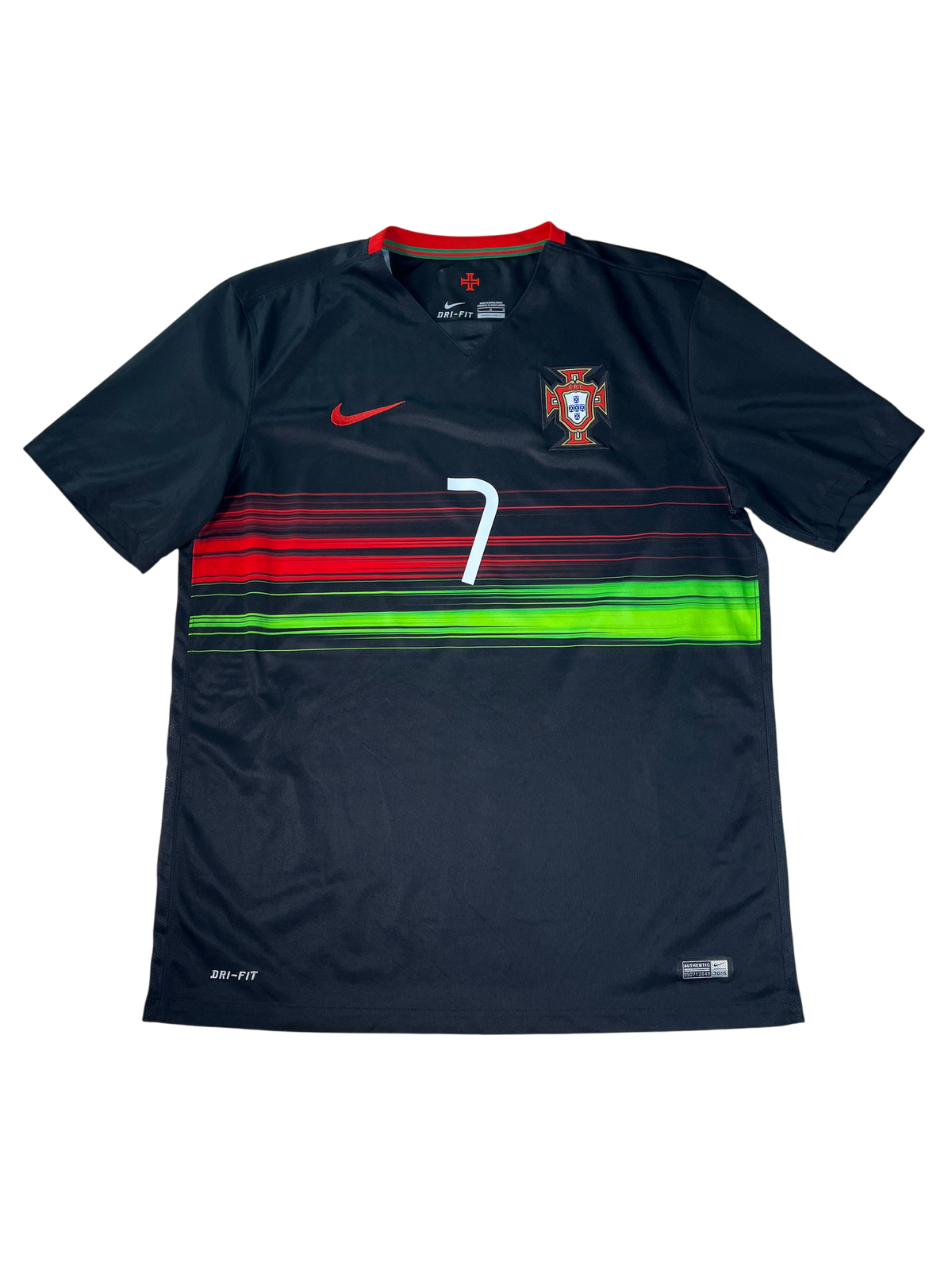 Jersey Portugal Visita 2015 2016 Cristiano Ronaldo (L)