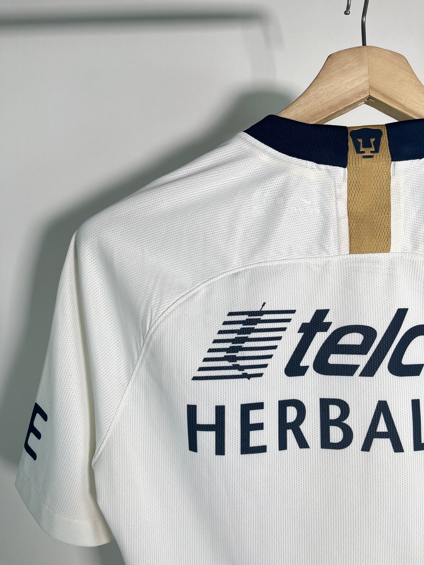 Jersey Pumas Local 2018 2019 Versión Jugador (M)