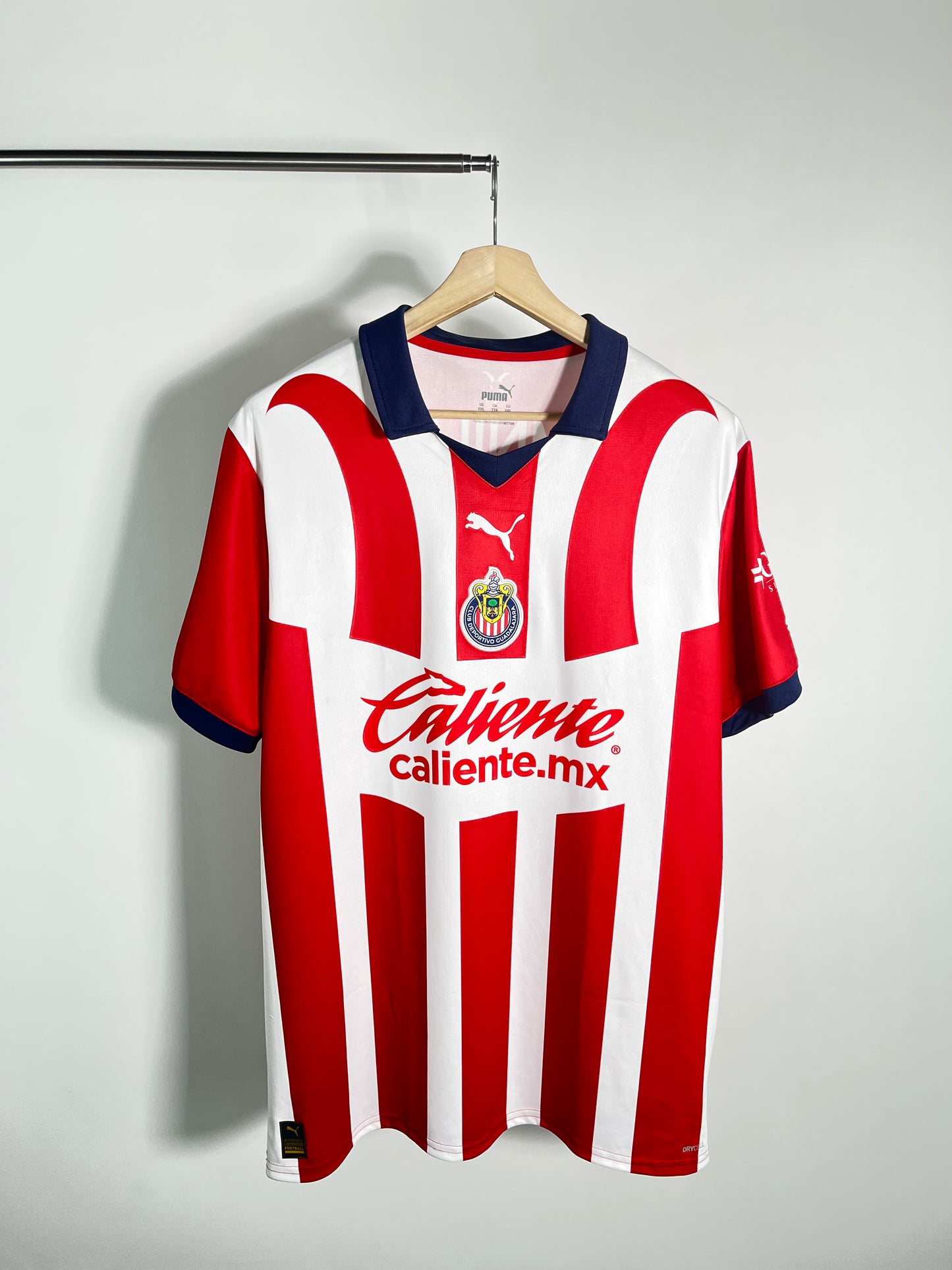 Jersey Chivas Local 2023 2024 Isaác Brizuela (XXL)