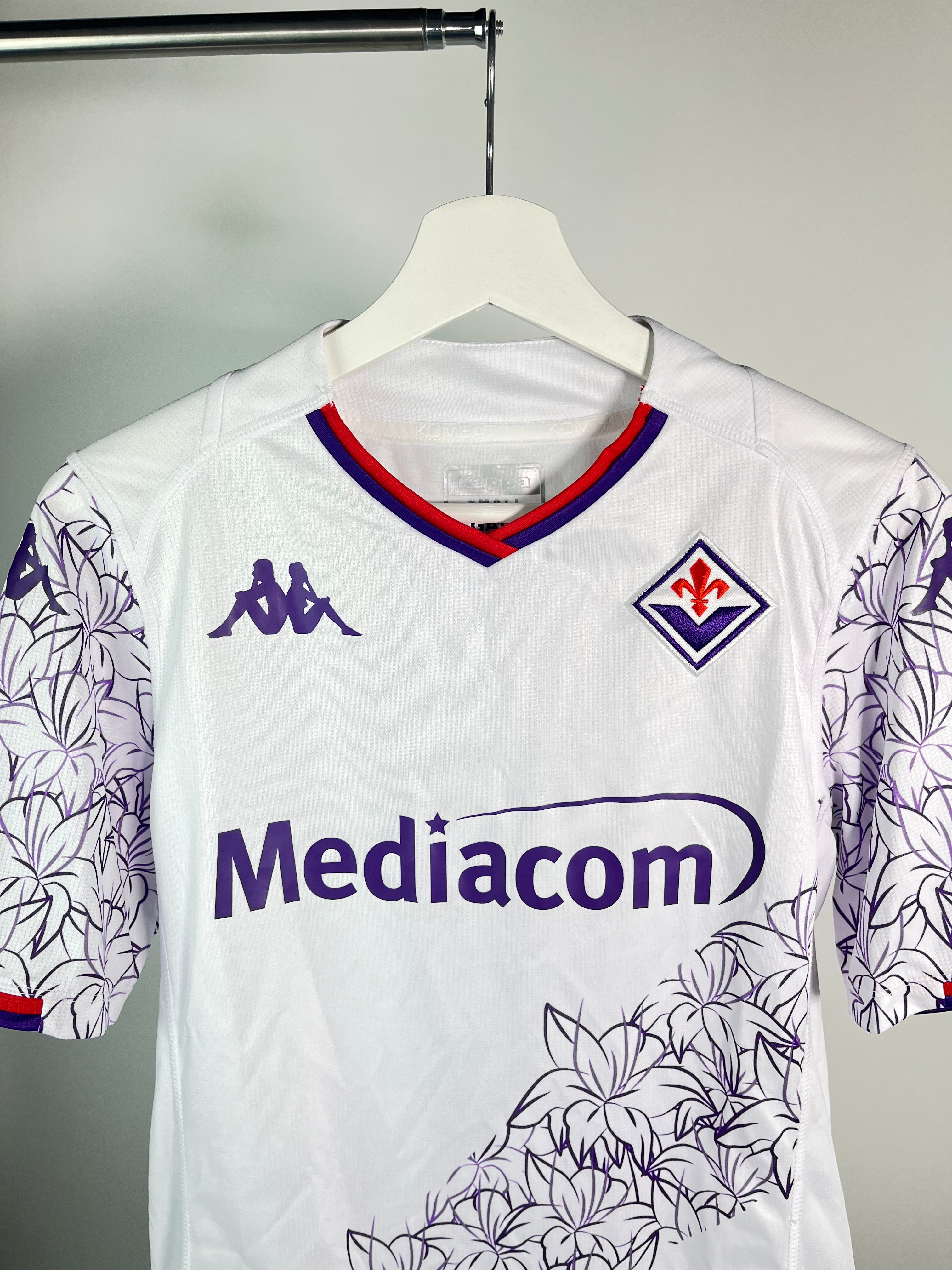 Jersey Fiorentina Visita 2023 2024 *Kombat* Versión Jugador (S)
