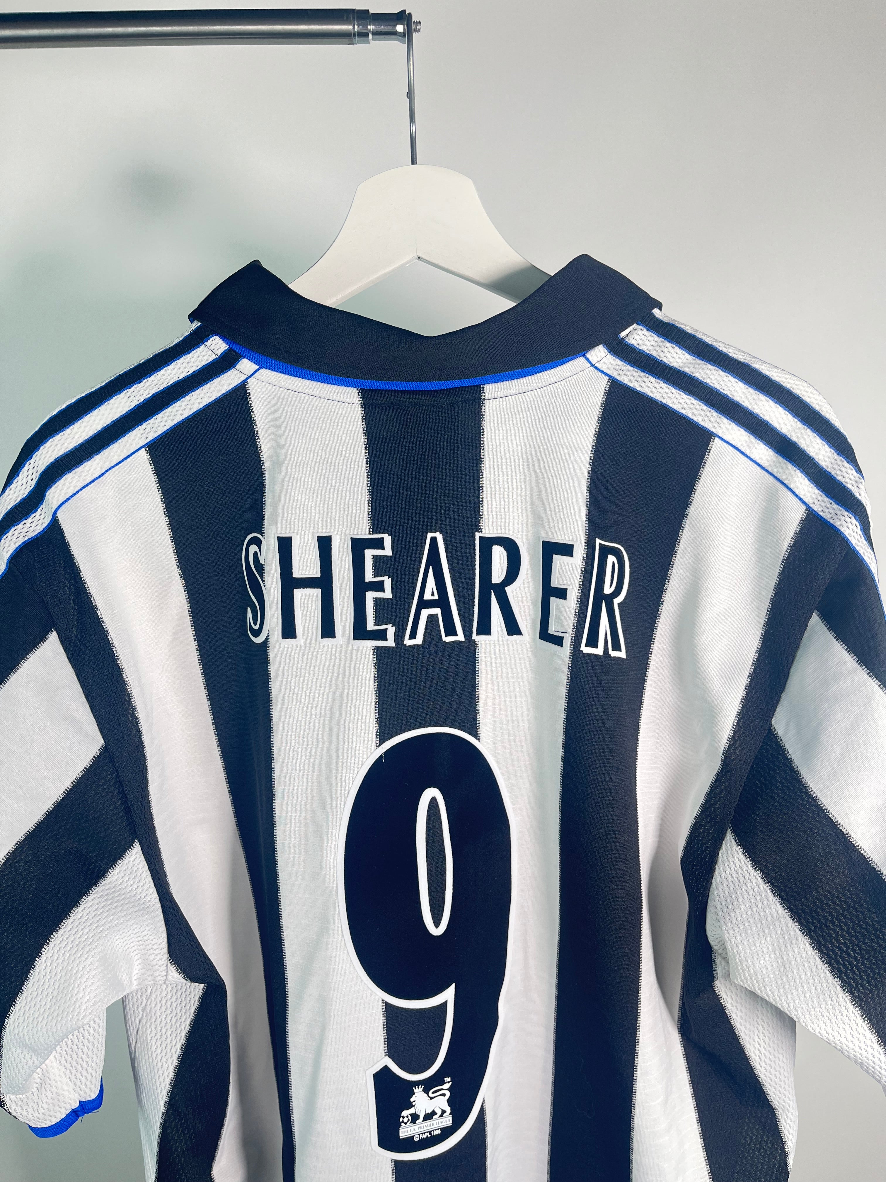 Jersey Newcastle Local 2000 2001 Alan Shearer (L)
