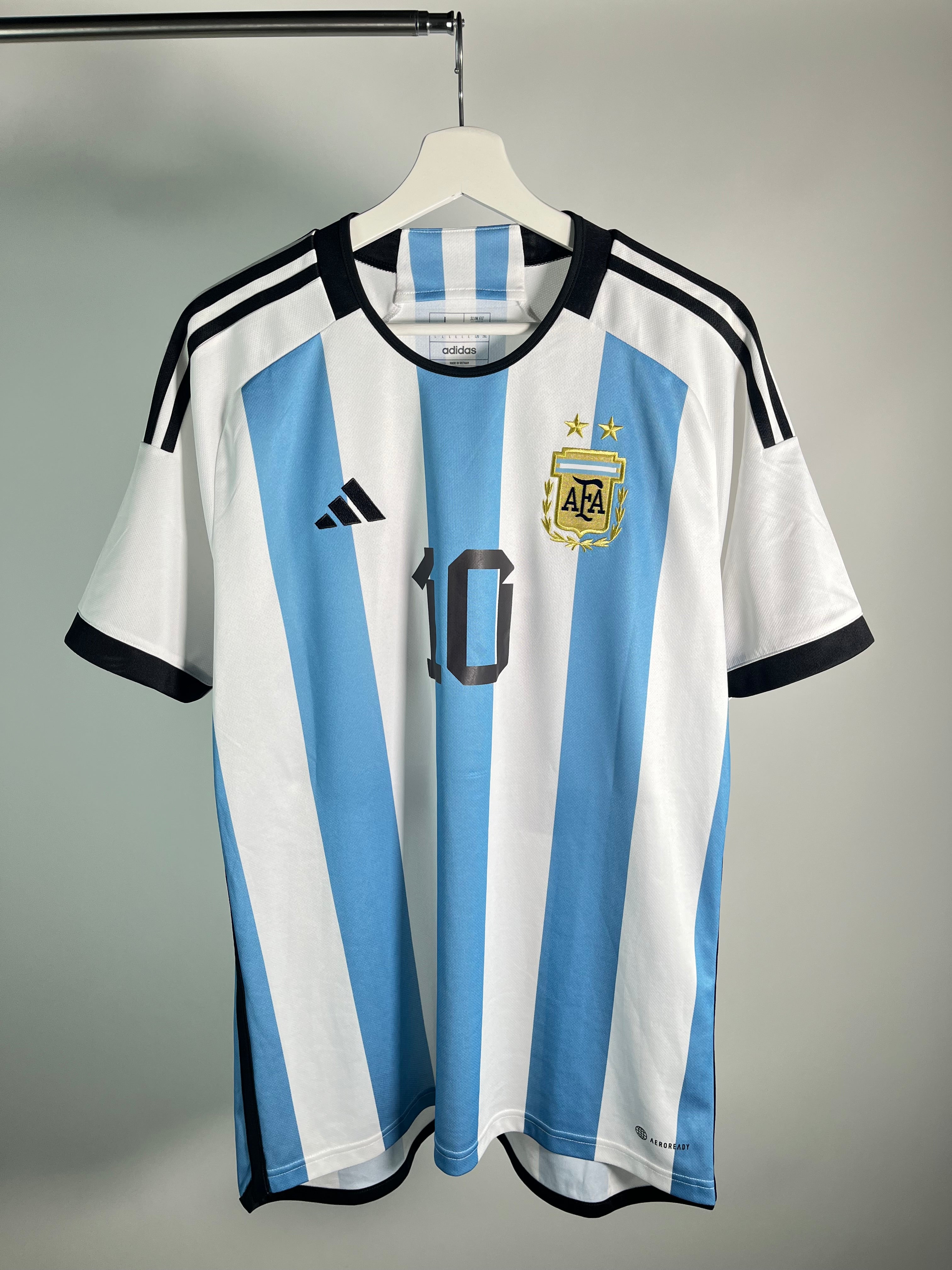 Jersey Argentina Local 2022 2024 Lionel Messi (L)
