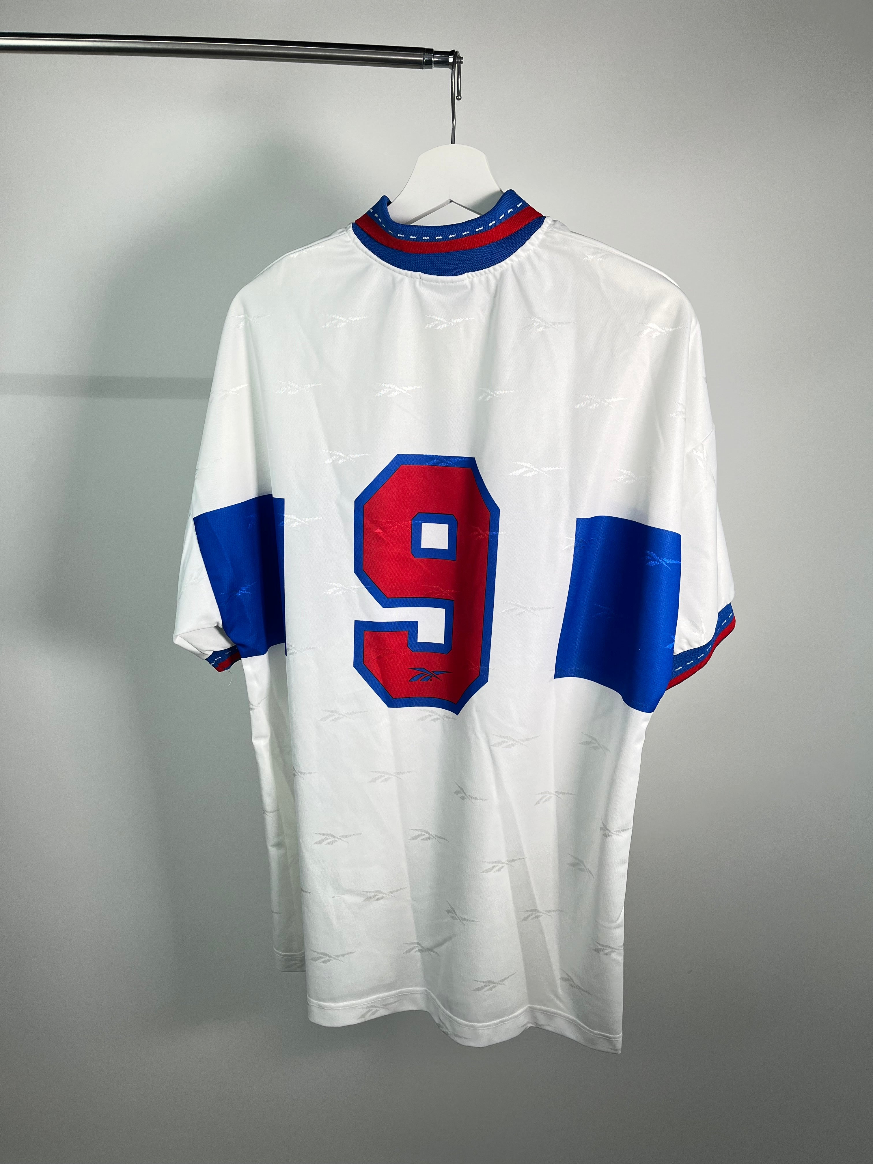 Jersey Universidad Católica de Chile Local 1998 1999 Utilería Claudio Nuñez (L)