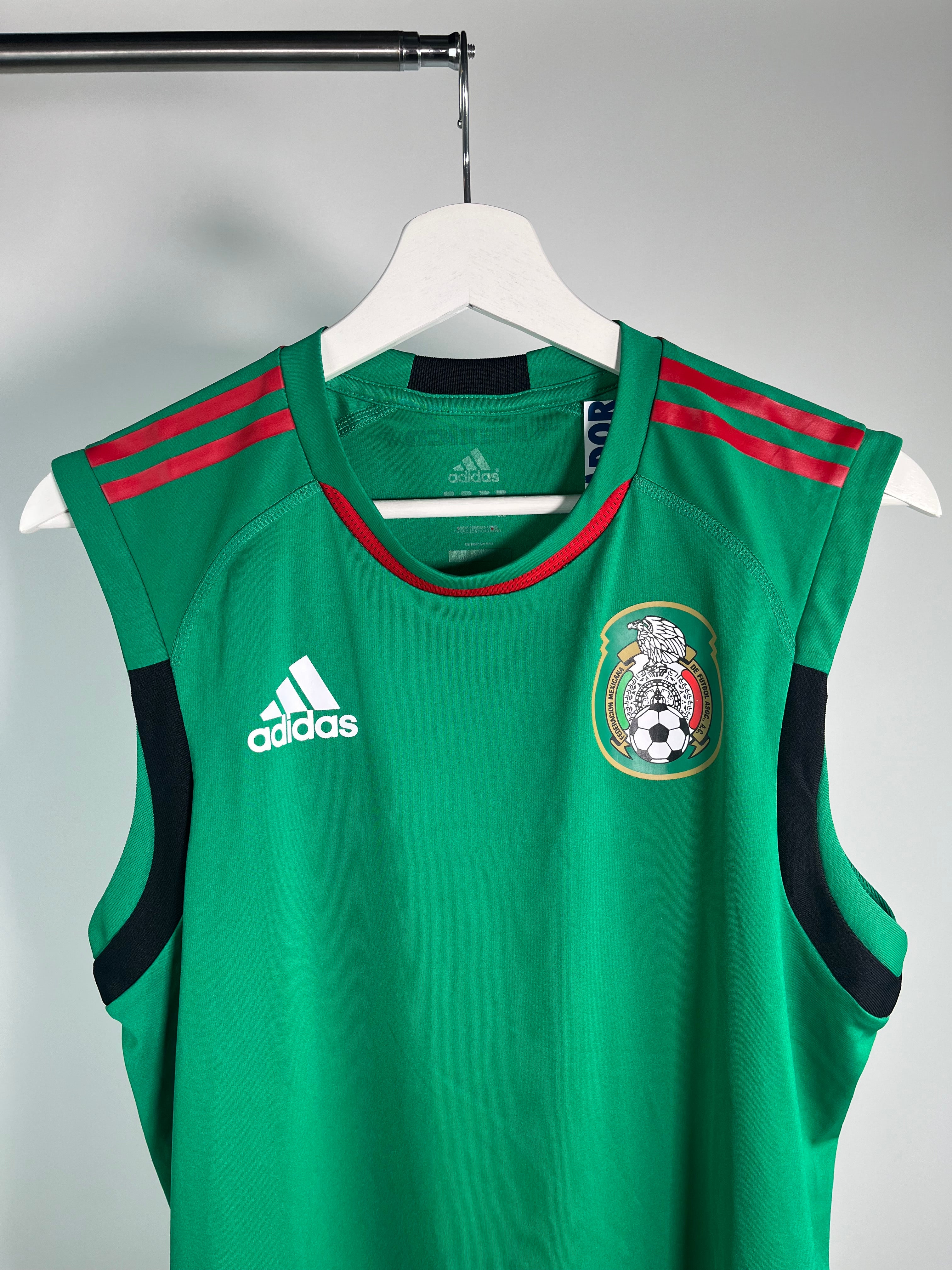 Jersey México Entrenamiento 2010 2011 Versión Jugador *Sin Mangas* (M)